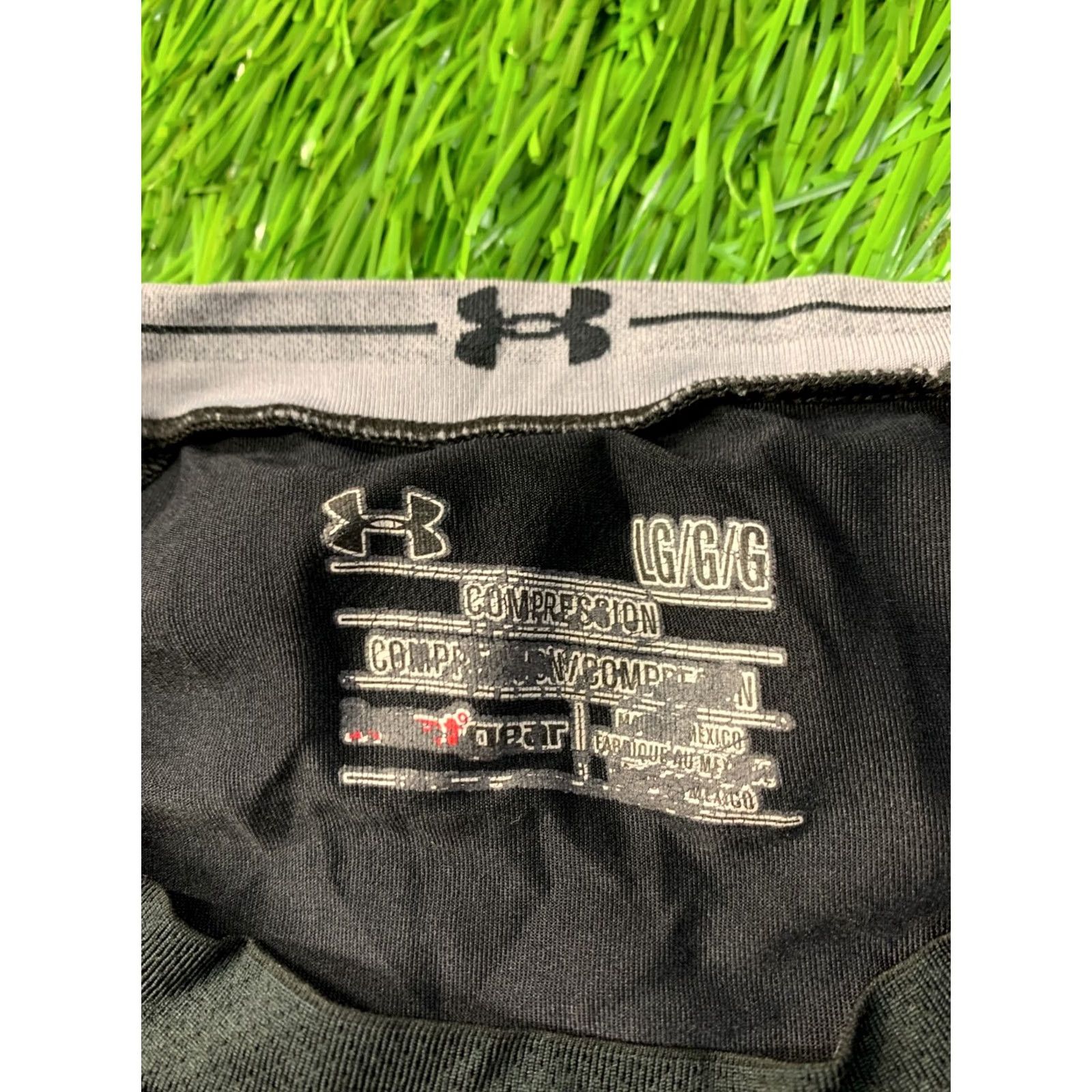 Under Armour Under Armour HeatGear Shirt Men's T-Shirt Jersey 2014 L Black and Gray Short Sleeve Crew Neck CrossFit Performance Compression Shirt Size US L / EU 52-54 / 3 - 5 Thumbnail