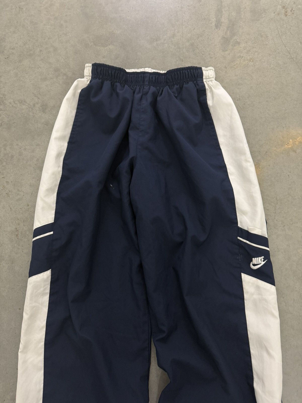 Nike Vintage Nike Track Pants Insulated Navy Cargos USA Y2K XS Size US 26 / EU 42 - 2 Thumbnail