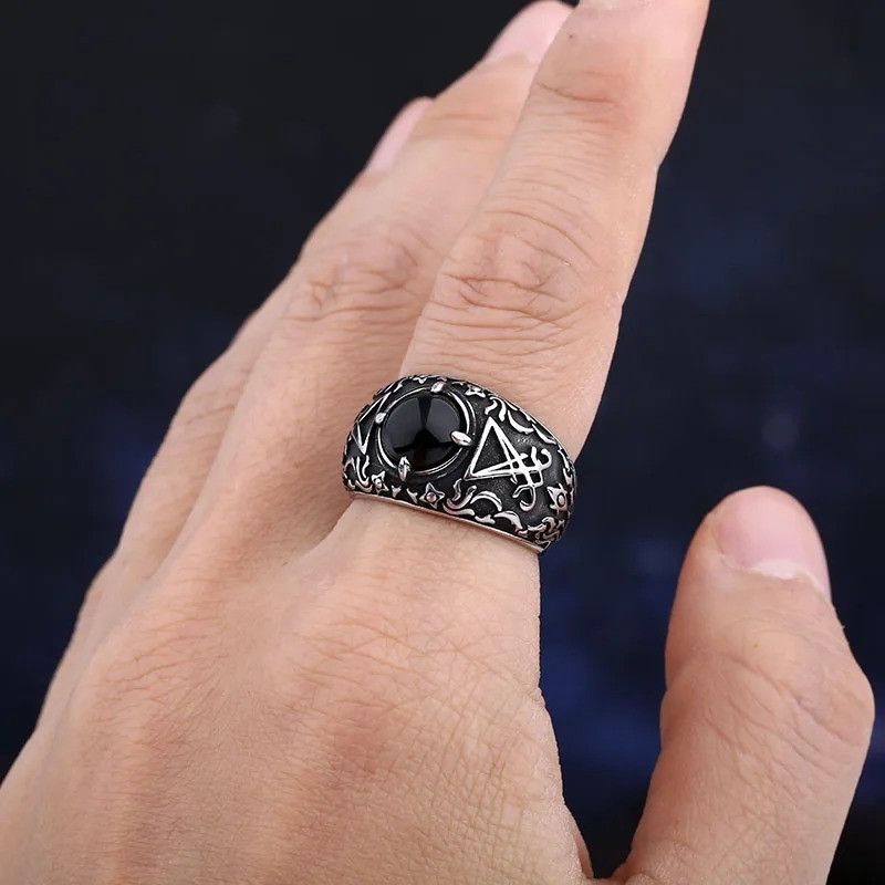 Vintage Vintage Rock Ring Size ONE SIZE - 1 Thumbnail