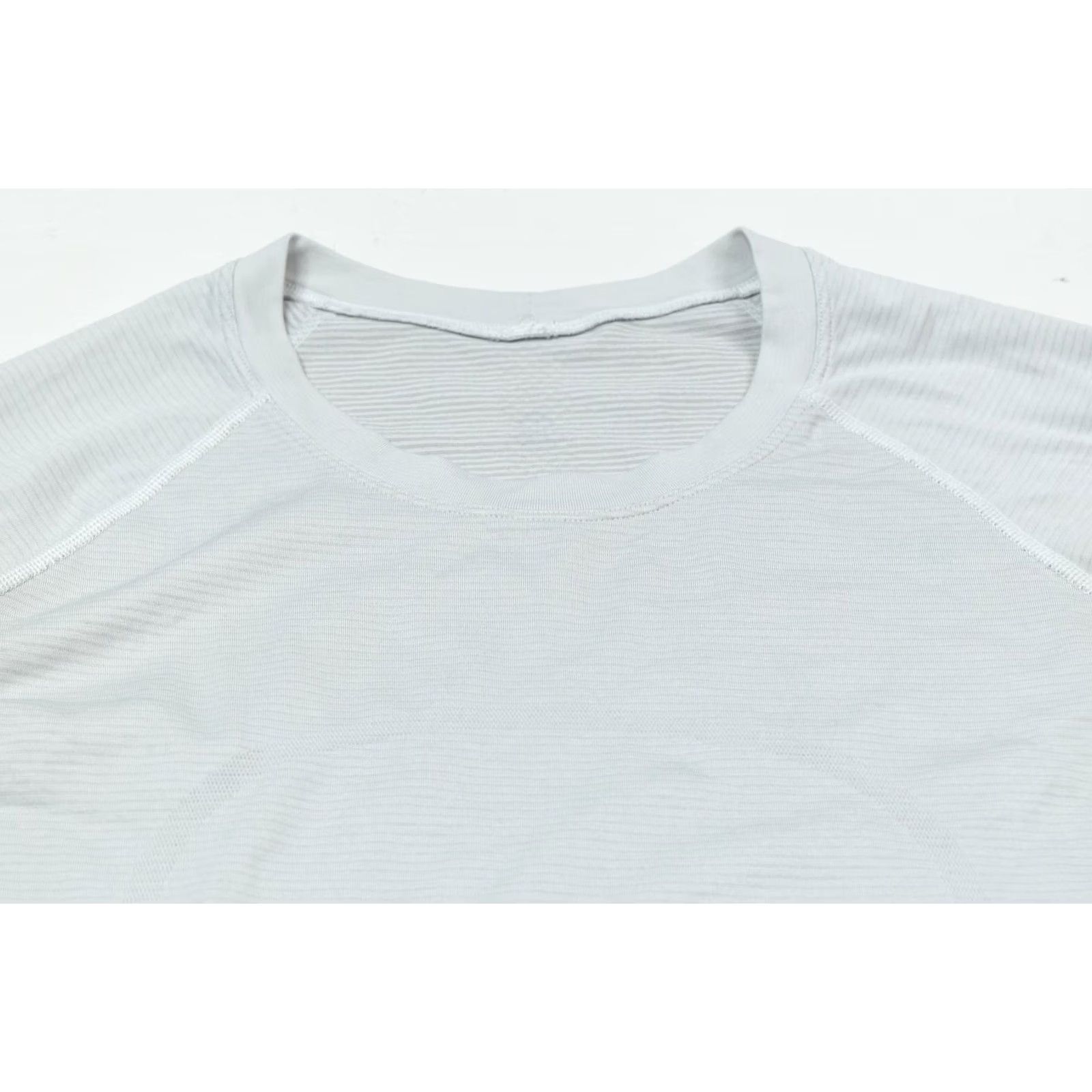 Lululemon Lululemon Swiftly Tech T-Shirt Womens 10 Gray Long Sleeve Stretch Yoga Shirt Size L / US 10 / IT 46 - 3 Thumbnail
