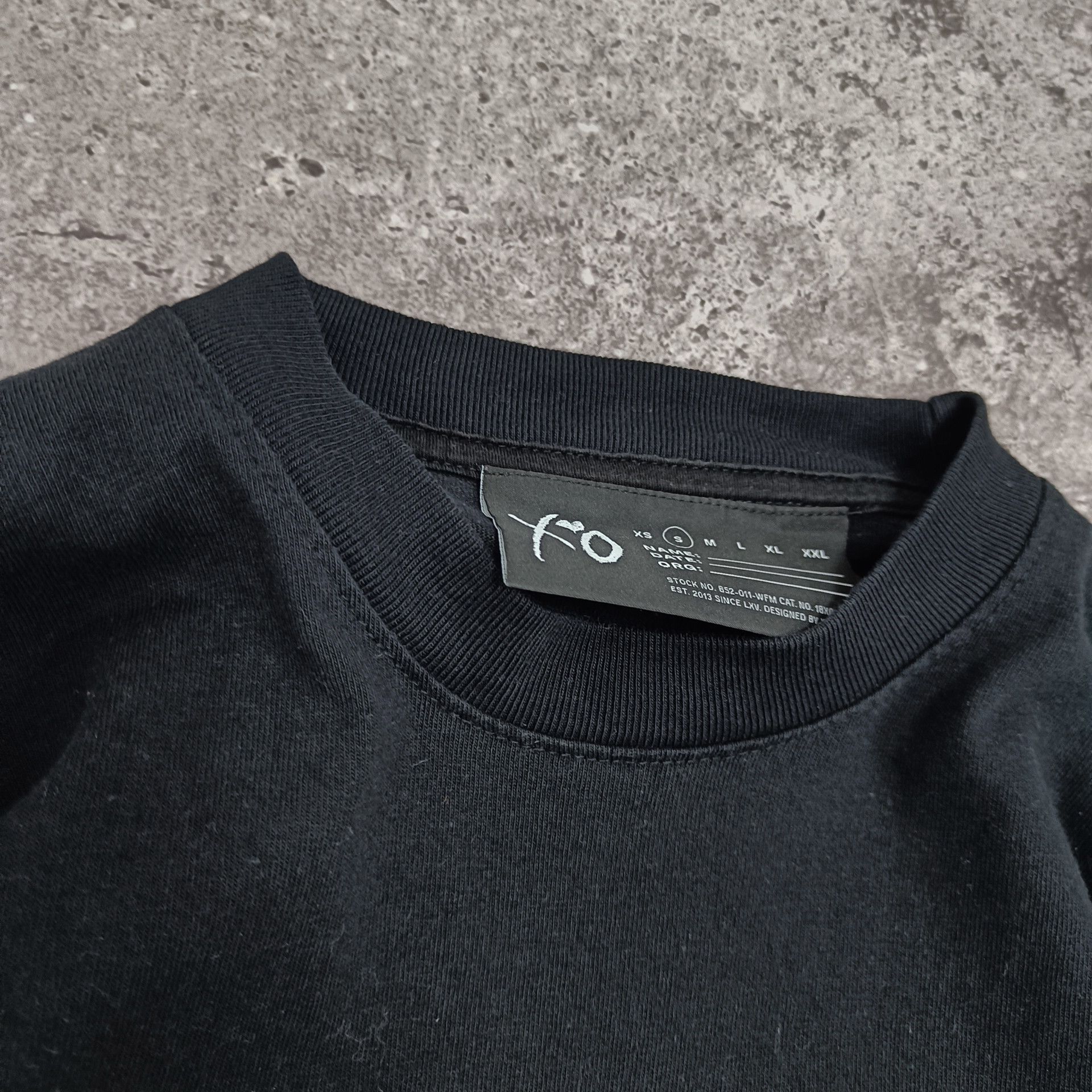 Band Tees THE WEEKND 5 YR BBTM BEAUTY BEHIND THE MADNESS TRACKLIST TEE Size US S / EU 44-46 / 1 - 4 Thumbnail