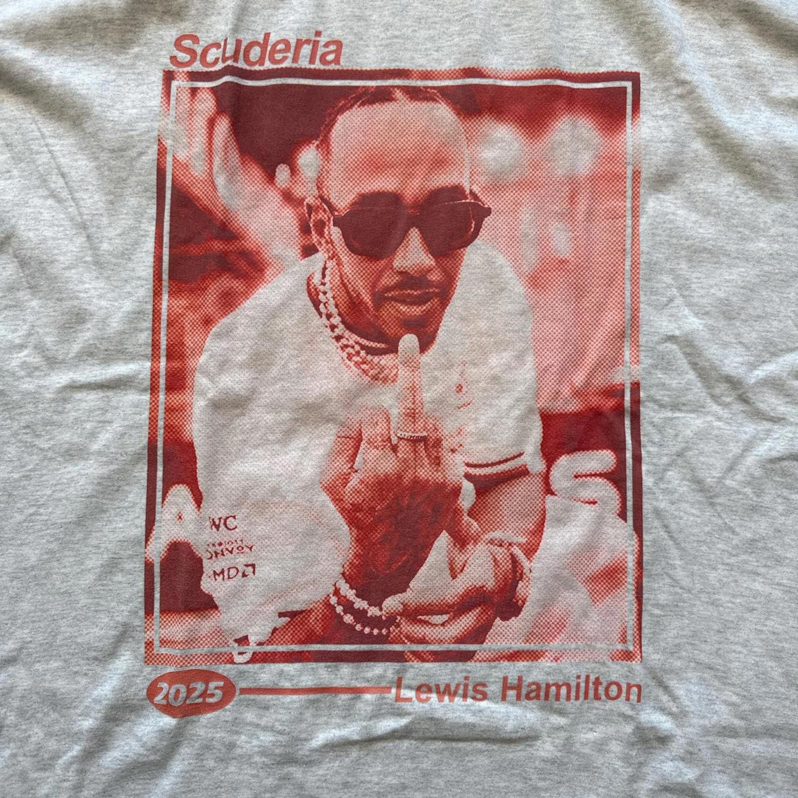 Other Lewis Hamilton Escuderia Middle Finger Formula 1 T-Shirt Size US M / EU 48-50 / 2 - 4 Thumbnail
