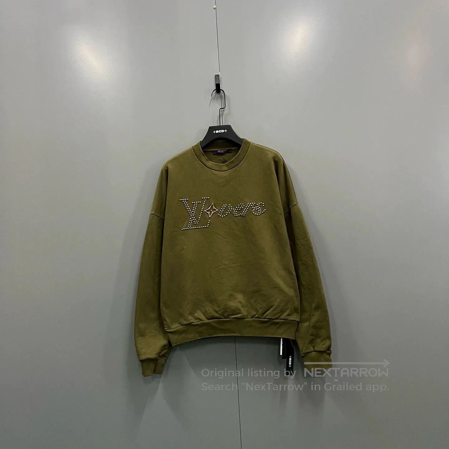 Louis Vuitton louis vuitton khaki logo embellished sweatshirt. Size US M / EU 48-50 / 2 - 1 Thumbnail