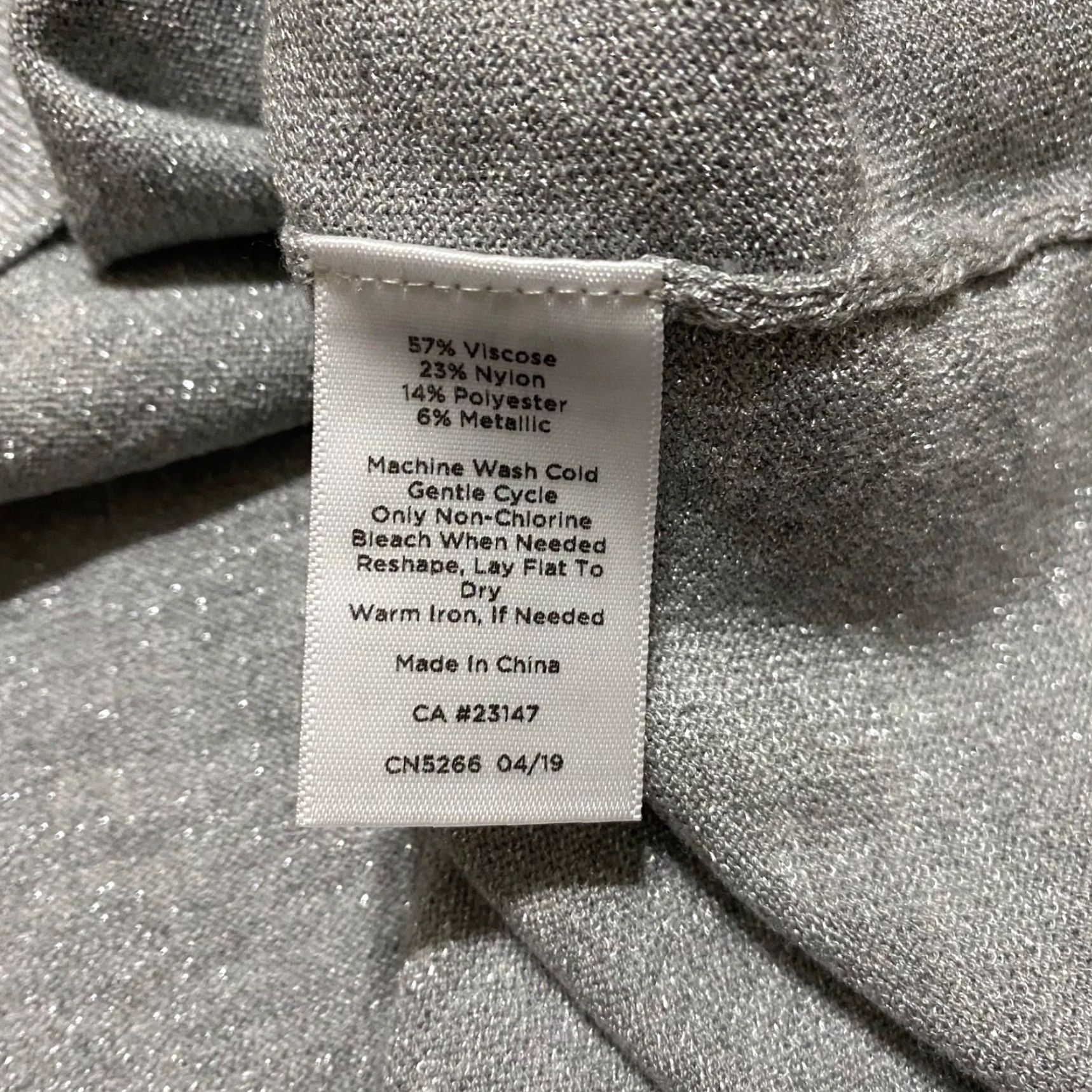 Talbots Talbots Womens PM Shirt Gray Round Neck Bell Sleeve Petite Metallic Sparkle Shirt Womens Bell Sleeve PM Gray Petite Metallic Sparkle Size M / US 6-8 / IT 42-44 - 6 Thumbnail