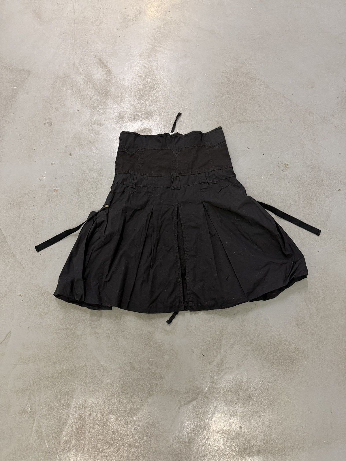 Marithe + Francois Girbaud Marithe François Girbaud Bondage Cargo Skirt Size 28" / US 6 / IT 42 - 7 Thumbnail