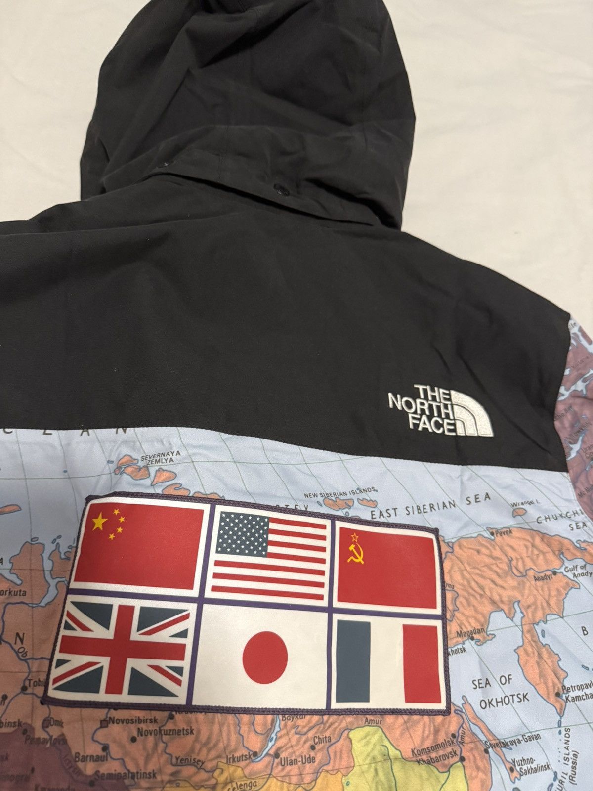 Supreme × The North Face Supreme tnf the north face maps atlas coach Jacket Size US S / EU 44-46 / 1 - 7 Thumbnail