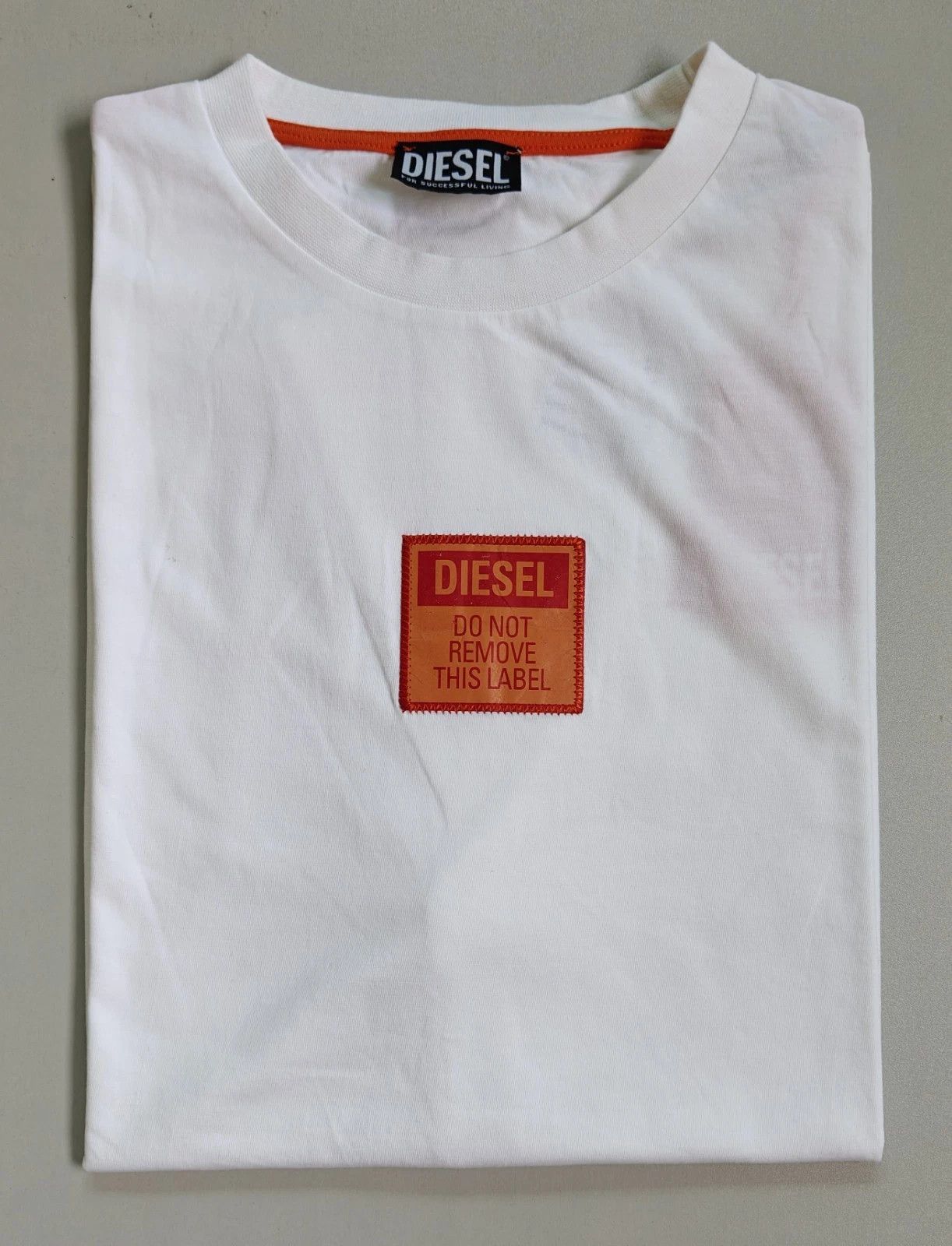 Diesel DIESEL White T-Shirt With Logo Patch FTP 4113 Size US XXL / EU 58 / 5 - 1 Thumbnail