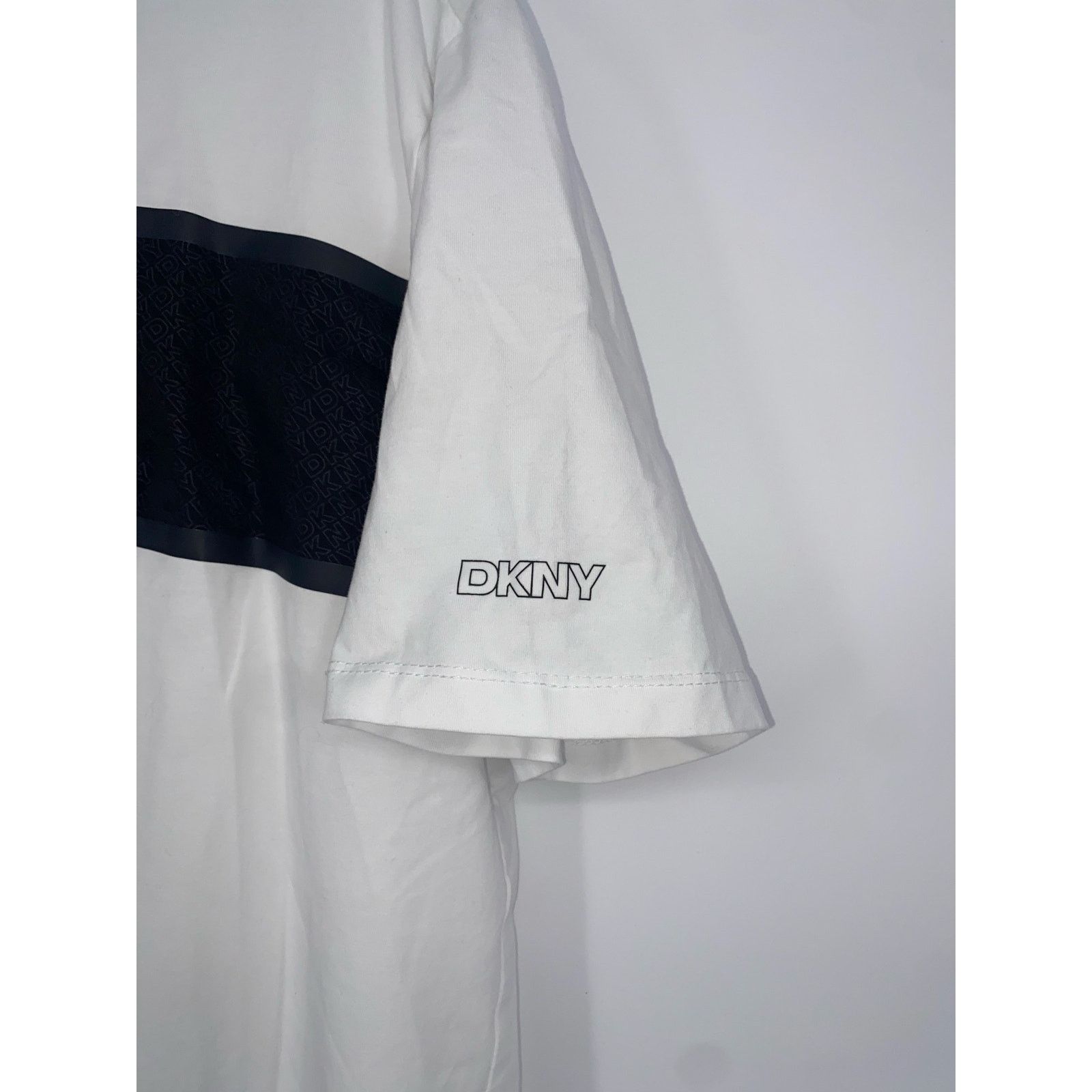 DKNY Mens 2pc NWOT Shirt Bundle (DKNY & CO81) Size US L / EU 52-54 / 3 - 3 Thumbnail