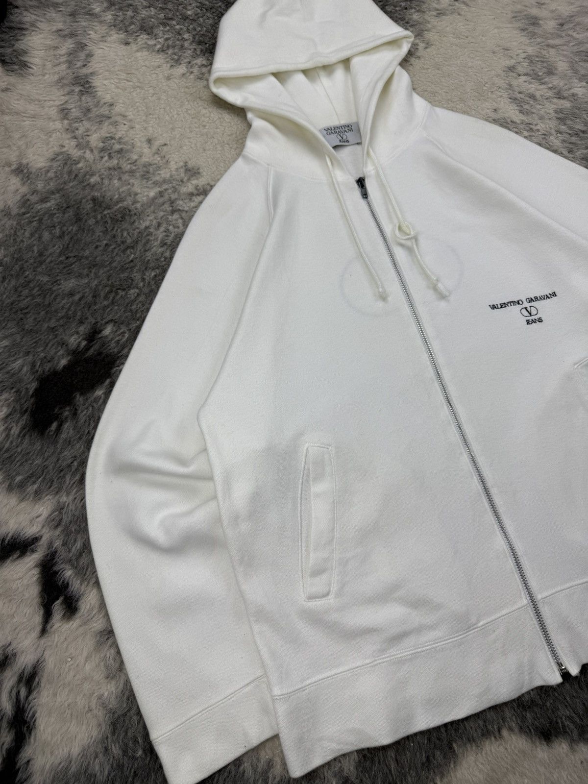 Valentino VALENTINO GARAVANI Embroidery Logo Zip Up Mens Hoodie Size US M / EU 48-50 / 2 - 4 Thumbnail