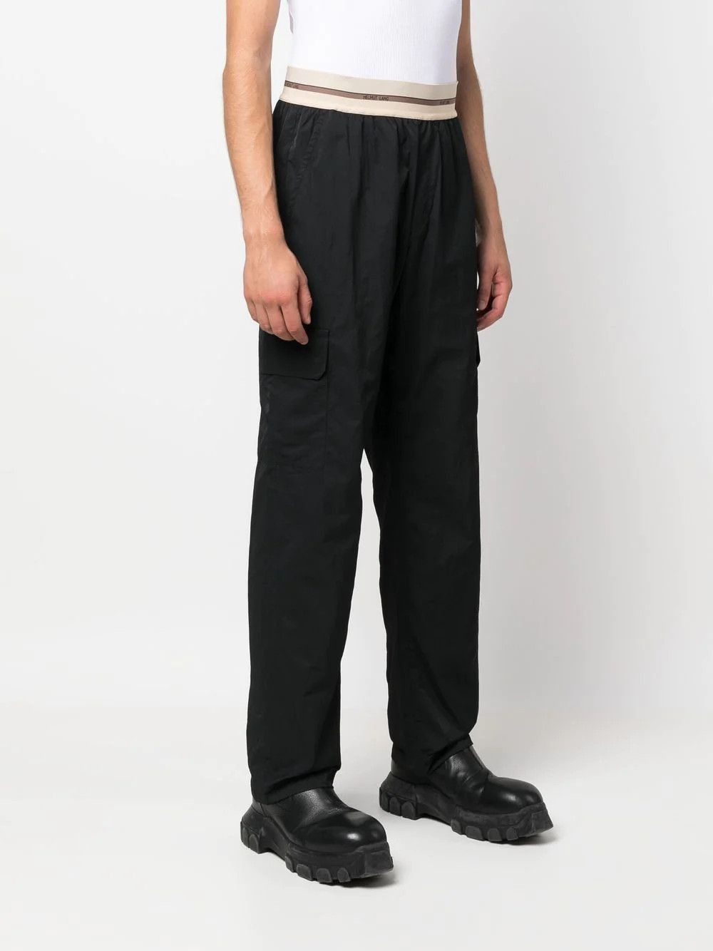 o1c11t2y0823 Logo WB Pant in Black