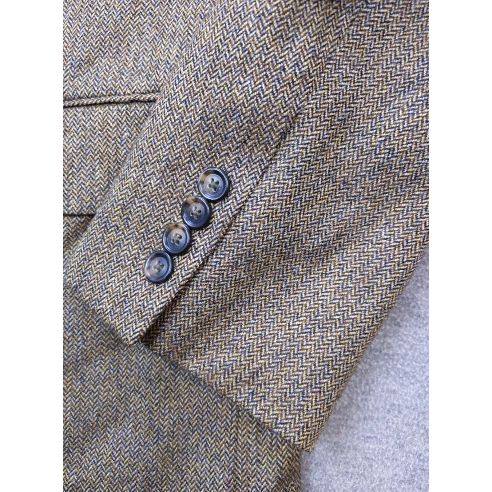 Jos. A. Bank Jos. A. Bank Sport Coat Brown Wool Herringbone Tweed 44R Mens Notch Lapel 2-Button 4-Button Sleeve Regular Jacket Coat Size US S / EU 44-46 / 1 - 2 Thumbnail
