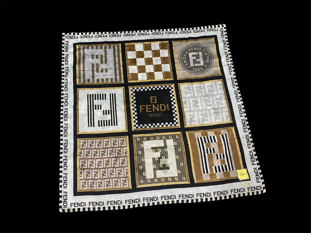 Fendi × Vintage Vintage Fendi handkerchiefs Size ONE SIZE - 4 Thumbnail