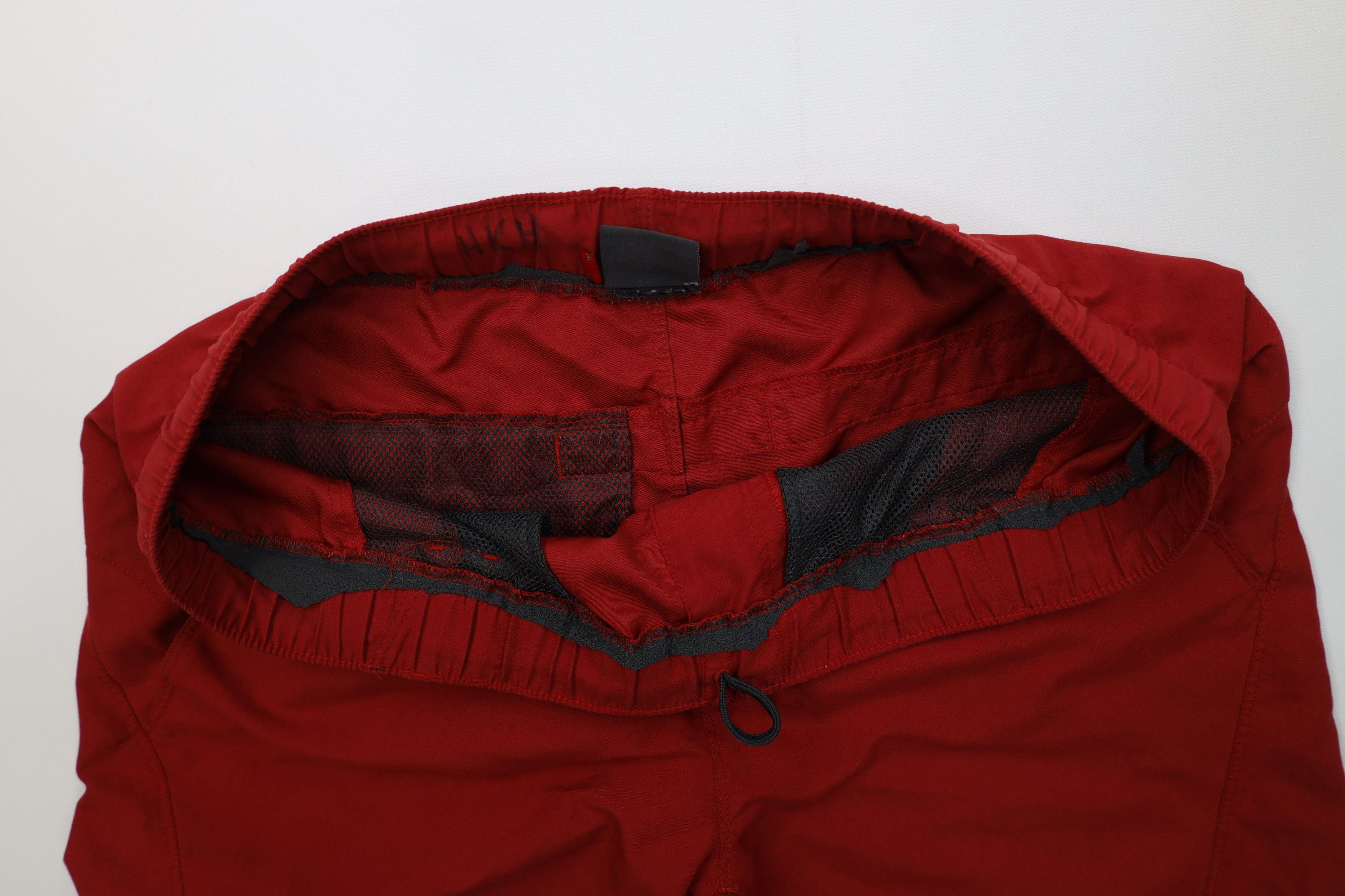 The North Face Vintage Y2K The North Face Above Knee Trekking Hiking Shorts Size US 36 / EU 52 - 8 Thumbnail