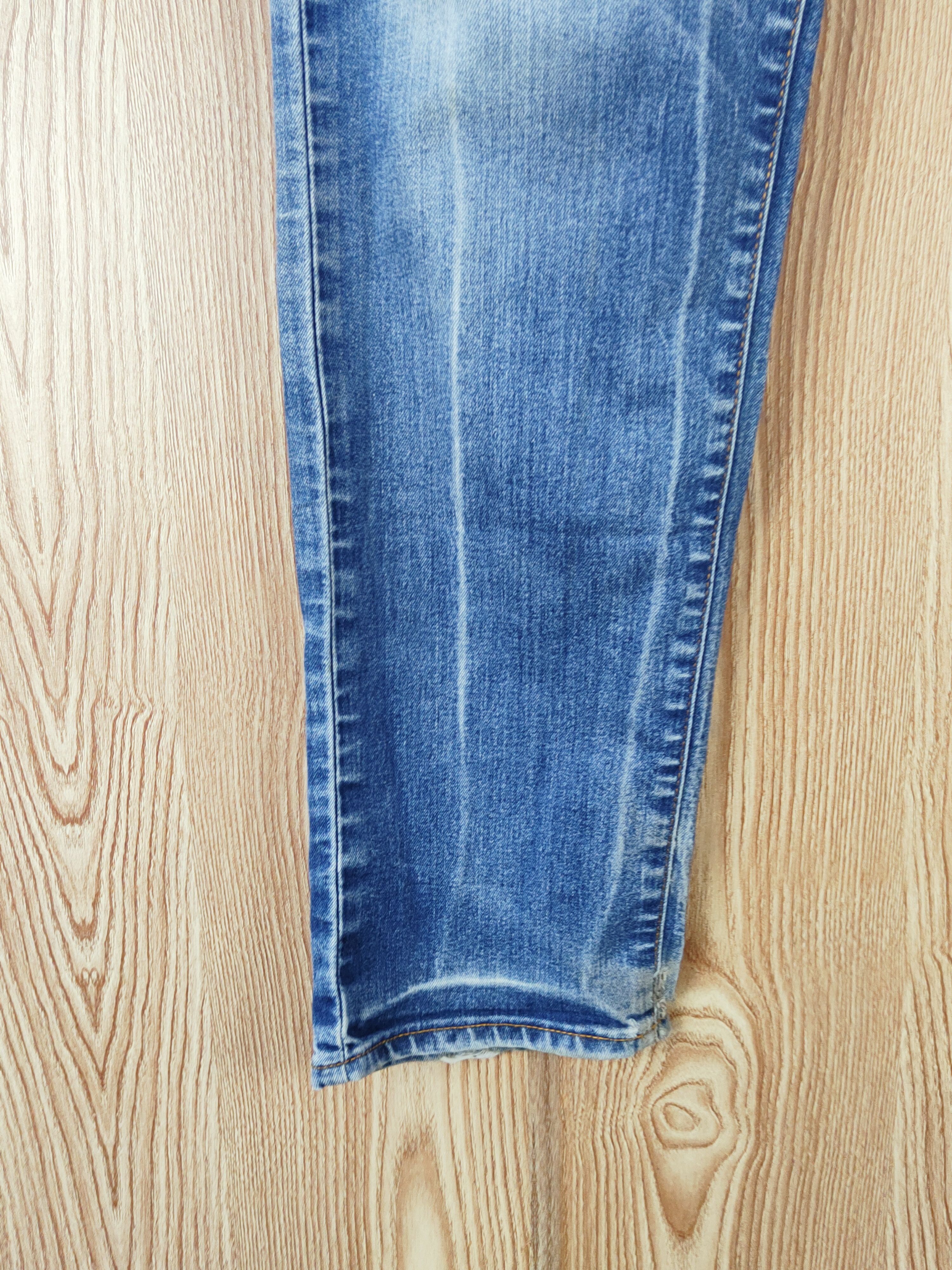 Japanese Brand Uniqlo japan Blue faded Distressed Ripped Jeans #W613 Size US 33 - 4 Thumbnail