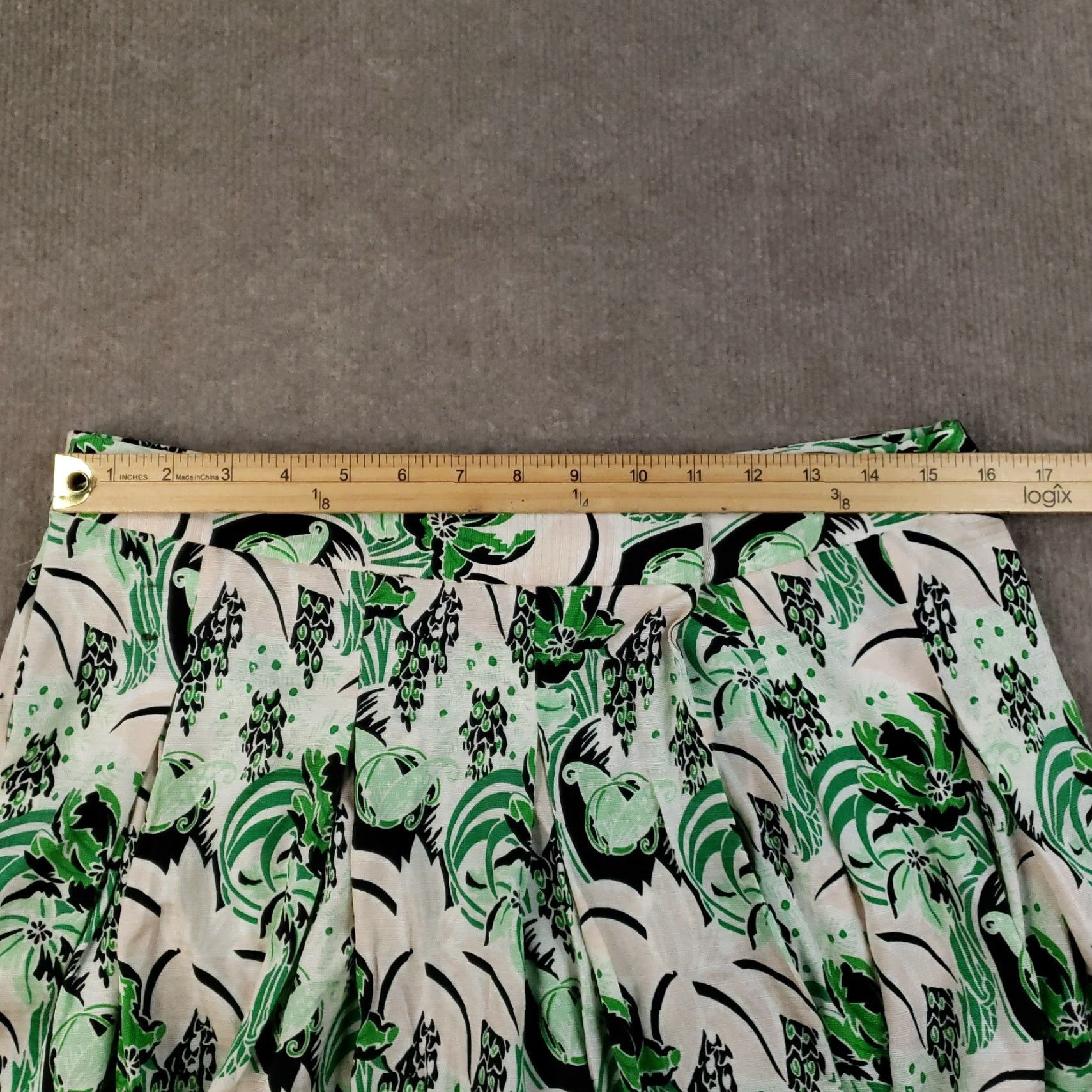 Veronica Beard VERONICA BEARD Skort Women Size 8 Green Pink Pleated Silk Spandex Floral Lightweight Stretch Size 30" / US 8 / IT 44 - 6 Thumbnail