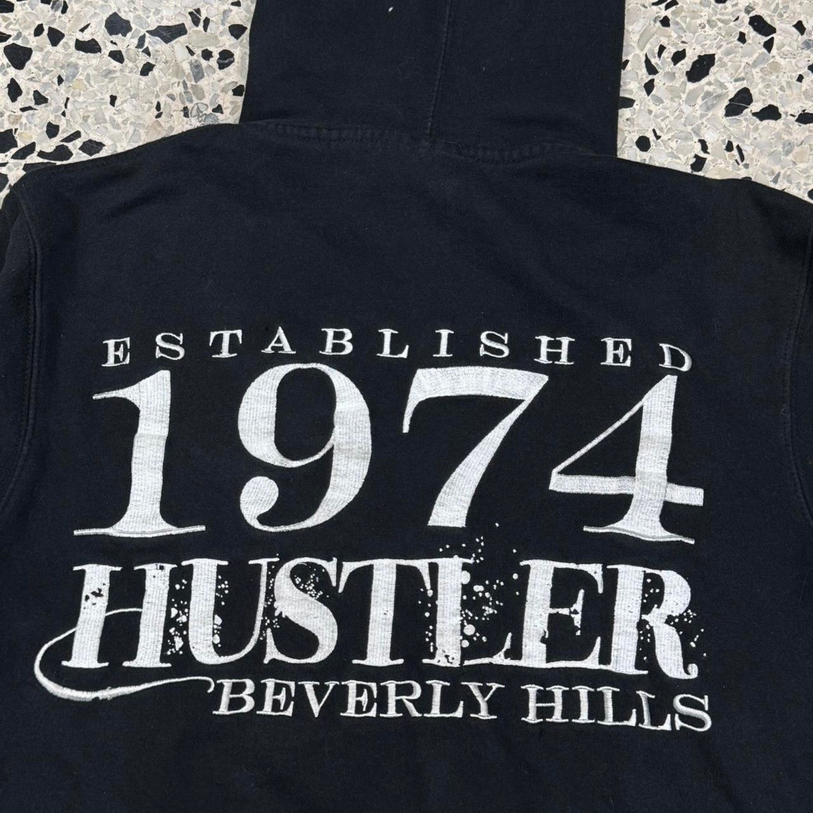 Vintage VINTAGE Y2K HUSTLER MAGAZINE EMBROIDERED ZIP UP PROMO HOODIE Size US M / EU 48-50 / 2 - 2 Thumbnail