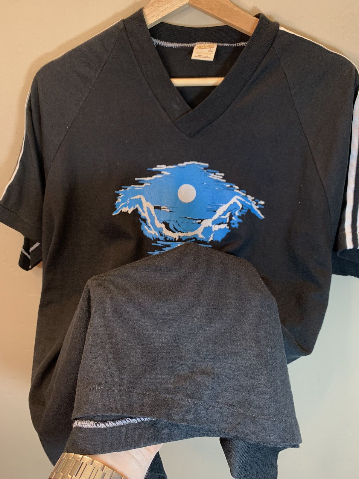 Vintage *RARE* Vintage 70’s Big Sky Montana Wolf Single Stitch Shirt Size US L / EU 52-54 / 3 - 5 Thumbnail
