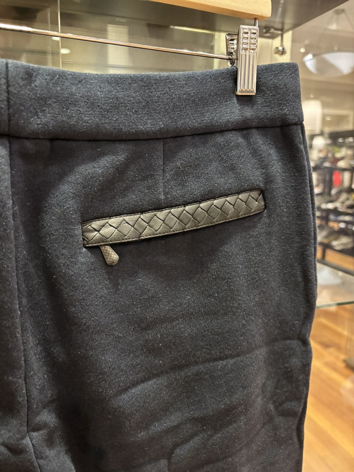 Bottega Veneta Bottega Veneta Sweatpants Navy Size US 32 / EU 48 - 3 Thumbnail