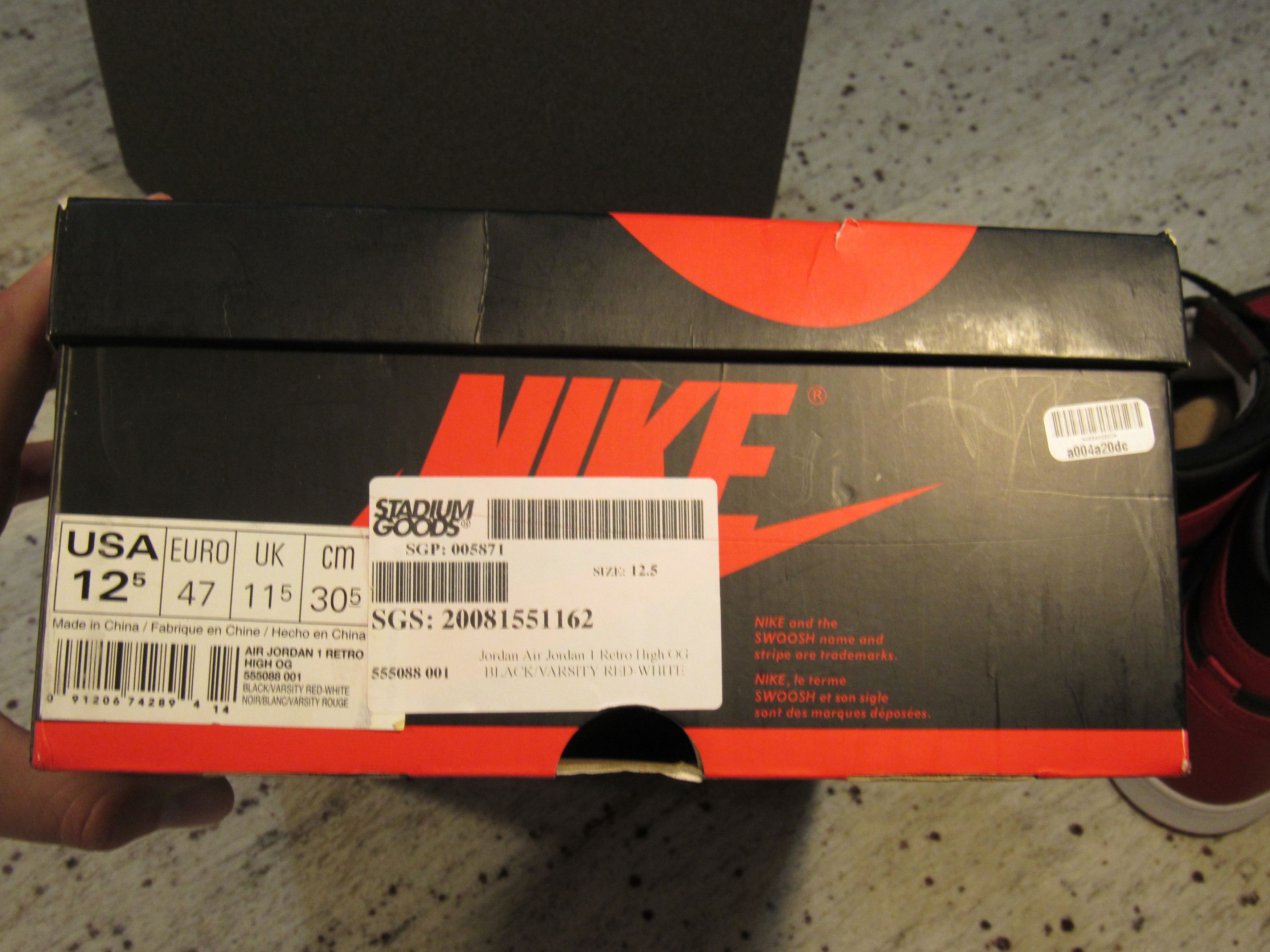 Jordan Brand × Nike Air Jordan 1 'Banned' 2016 Size US 12.5 / EU 45-46 - 7 Thumbnail