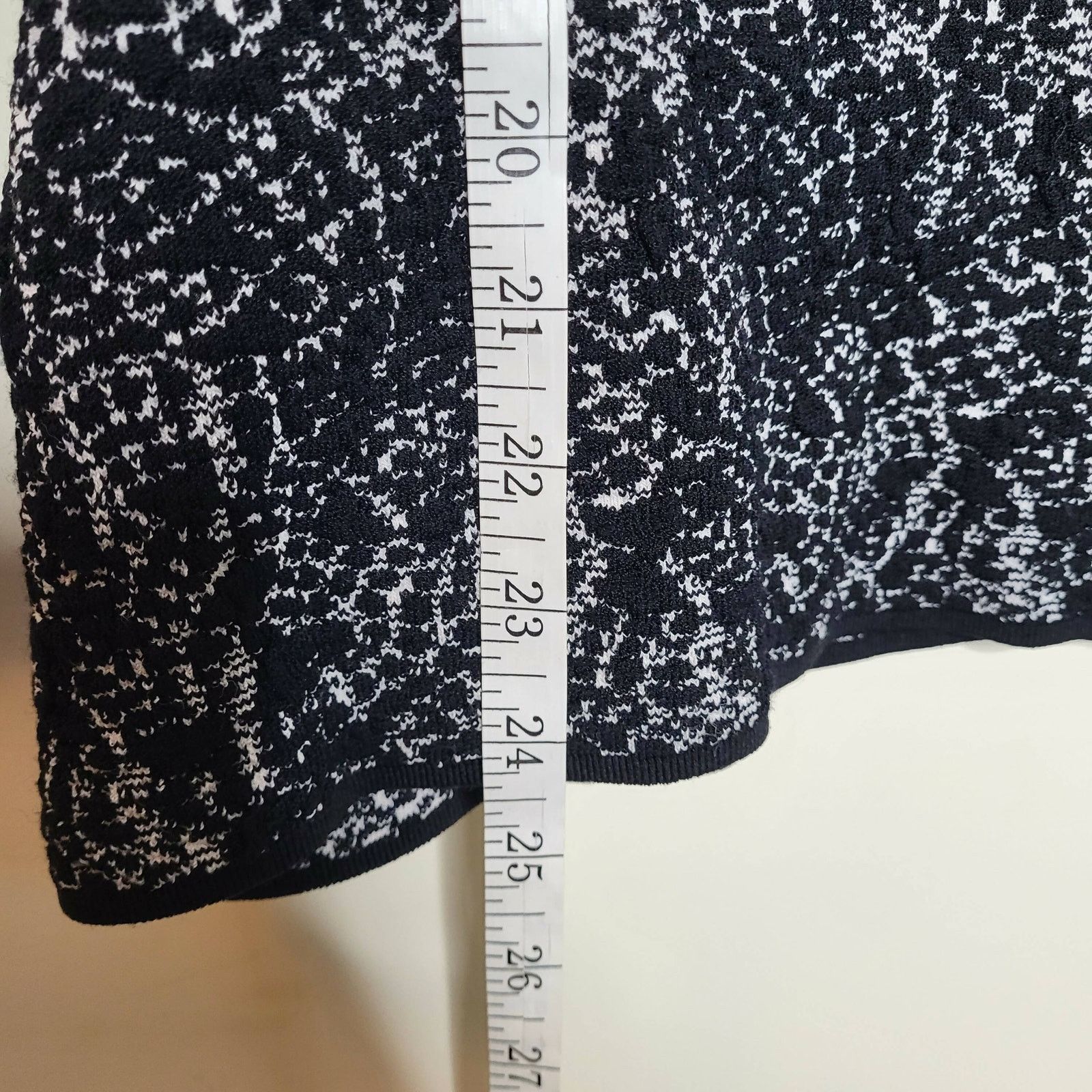 Reiss Reiss Long Sleeve Ballet Neckline Top - Abstract - Black Size S / US 4 / IT 40 - 5 Thumbnail