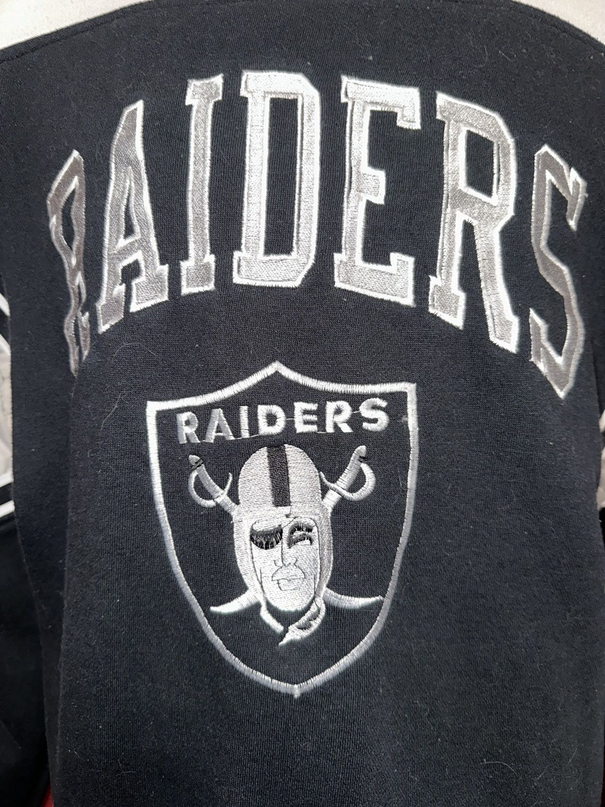 Starter × Vintage Vintage Oakland Raiders Crewneck 90’s Starter NFL Grail Size US L / EU 52-54 / 3 - 3 Thumbnail