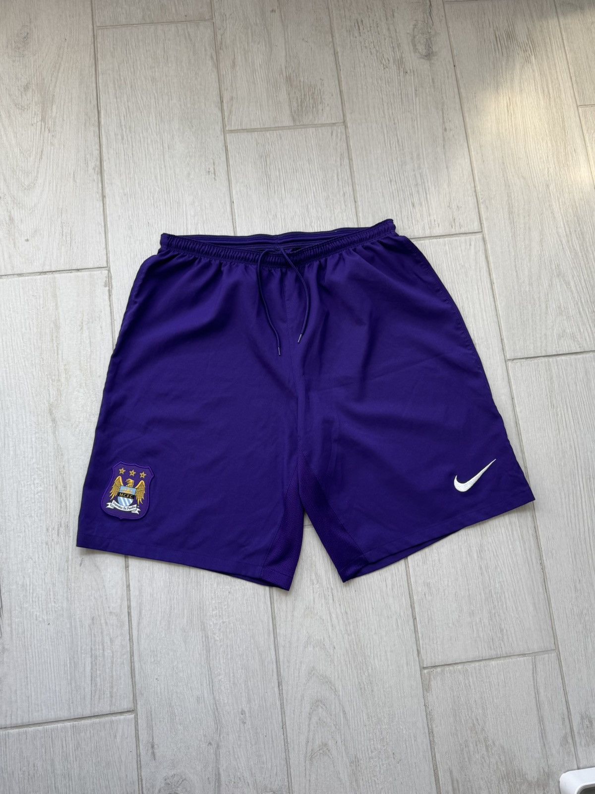 Nike Vintage Nike Manchester City 2014/15 Purple Football Shorts Size US 34 / EU 50 - 1 Thumbnail