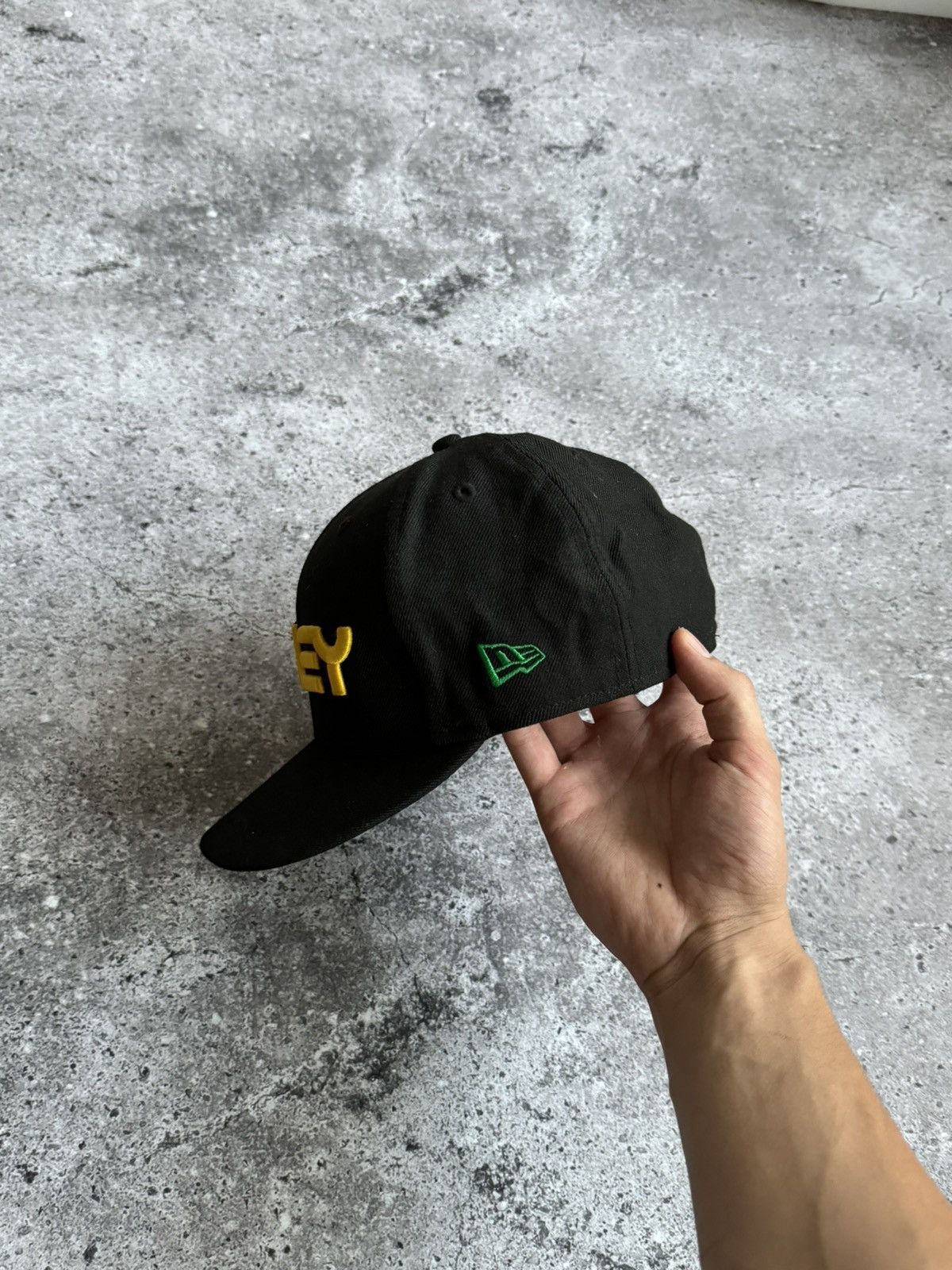 Oakley × Vintage Vintage Oakley X New Era big logo cap Size ONE SIZE - 6 Thumbnail