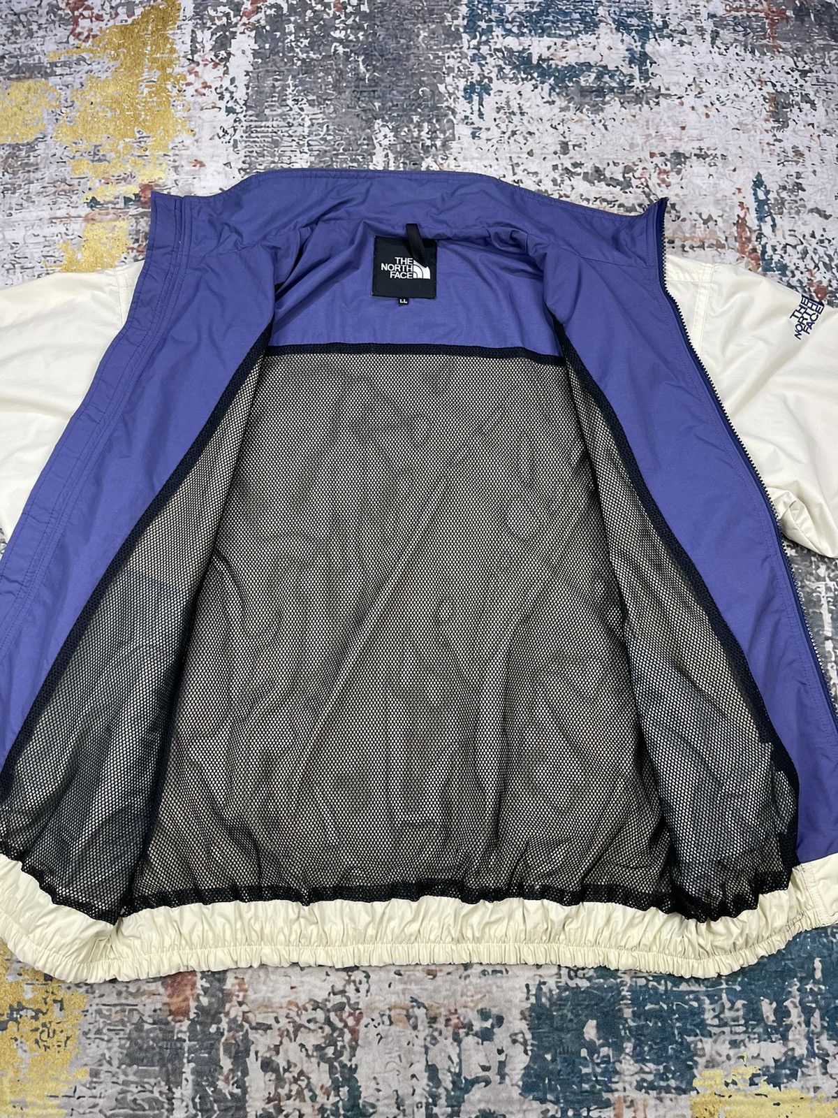 The North Face Vintage The North Face Pocketable Windbreaker Jackets Size US L / EU 52-54 / 3 - 9 Thumbnail