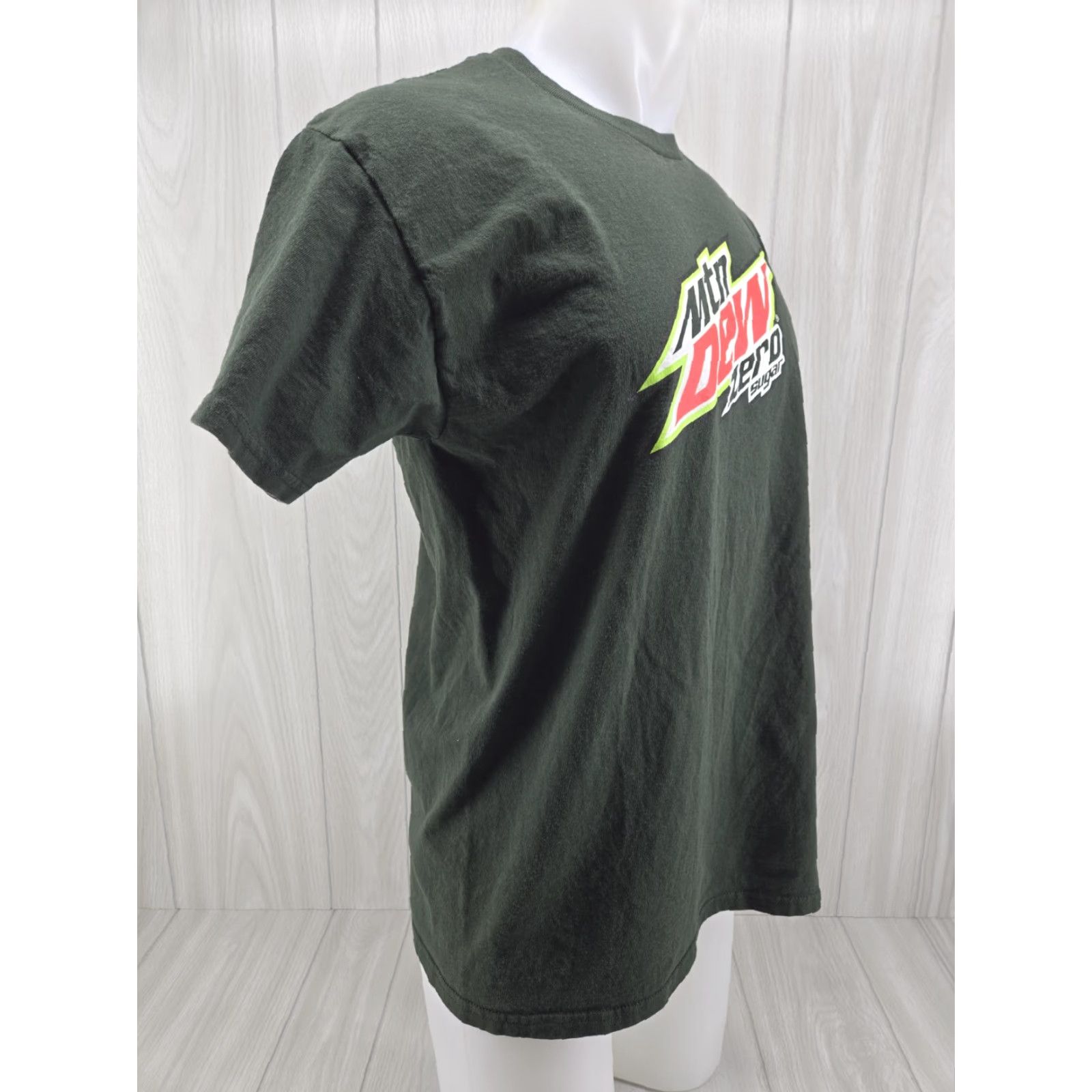 Gildan MOUNTAIN DEW ZERO SUGAR Soda Green T-Shirt Size Large Size US L / EU 52-54 / 3 - 5 Thumbnail