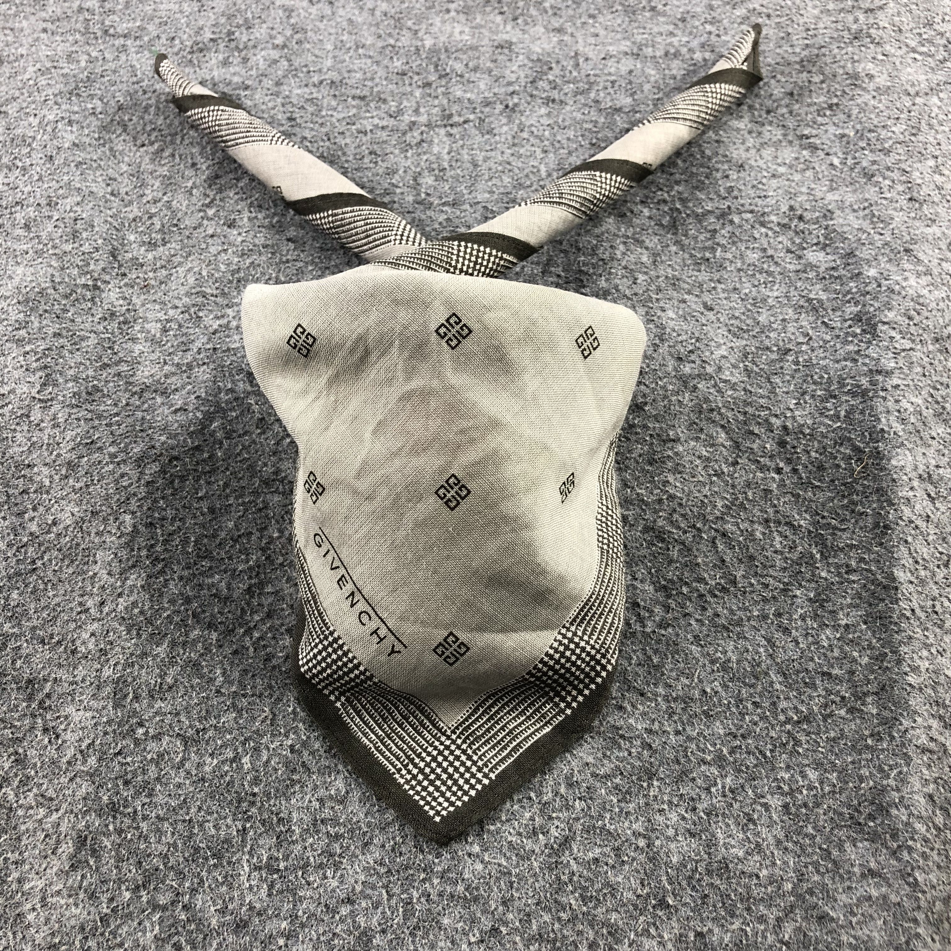 Vintage Givenchy Monogram Handkerchief Neckerchief Bandana H1440 Size ONE SIZE - 1 Thumbnail