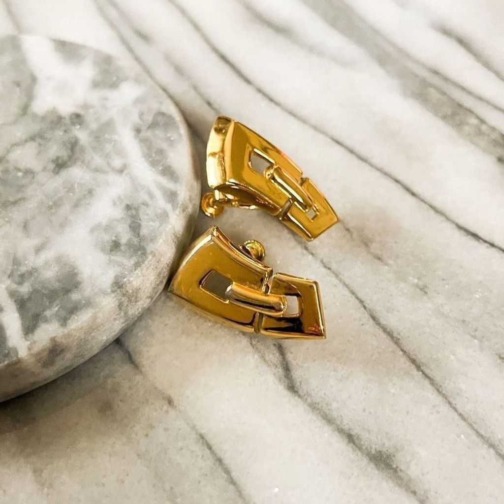 Vintage Vintage Napier Screw Back Earrings Gold Geometric MCM Size ONE SIZE - 3 Thumbnail