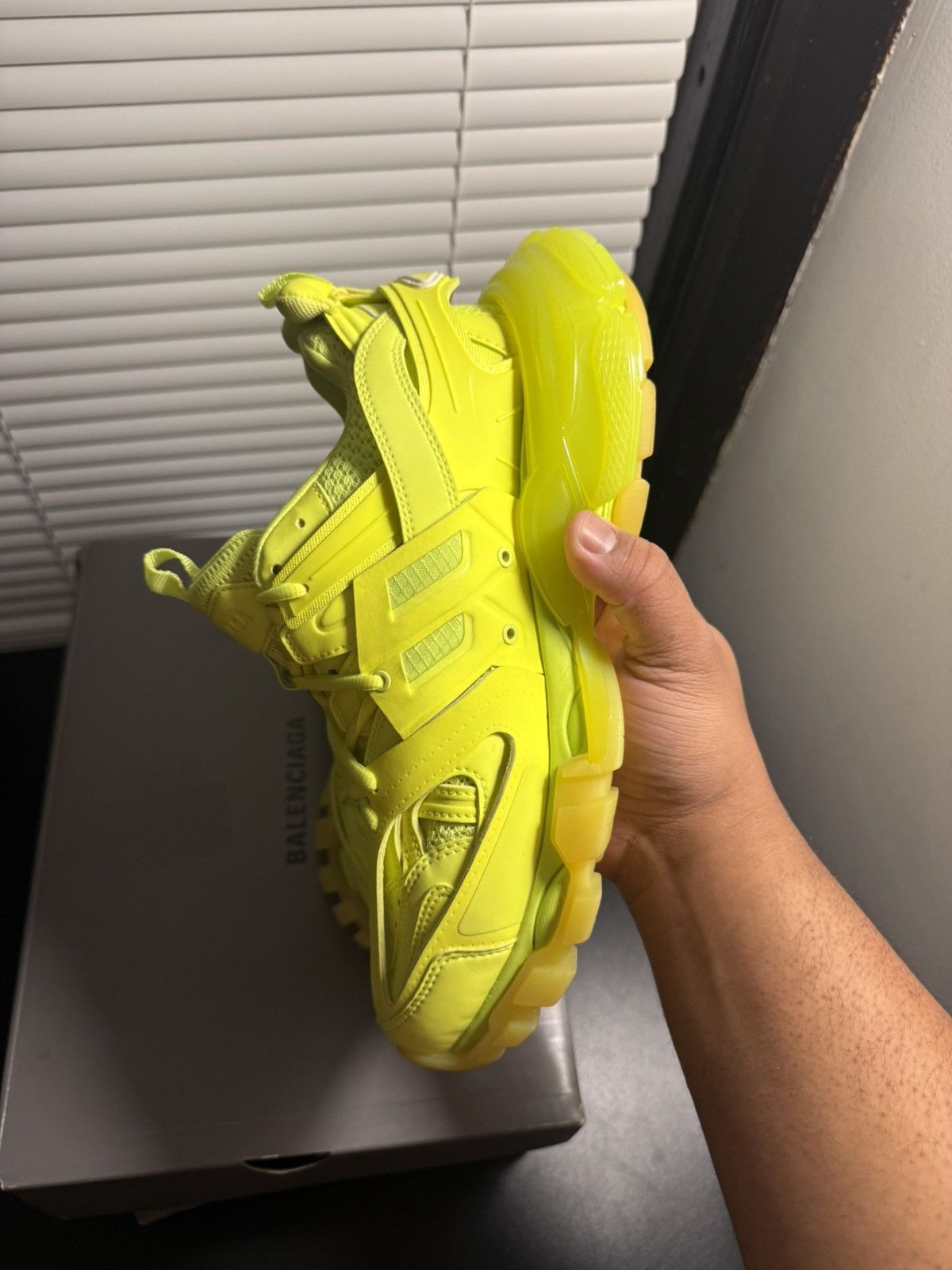 Balenciaga Balenciaga Track Neon Yellow Low Top Sneaker 7 US / 40 EU Size US 7 / EU 40 - 11 Thumbnail