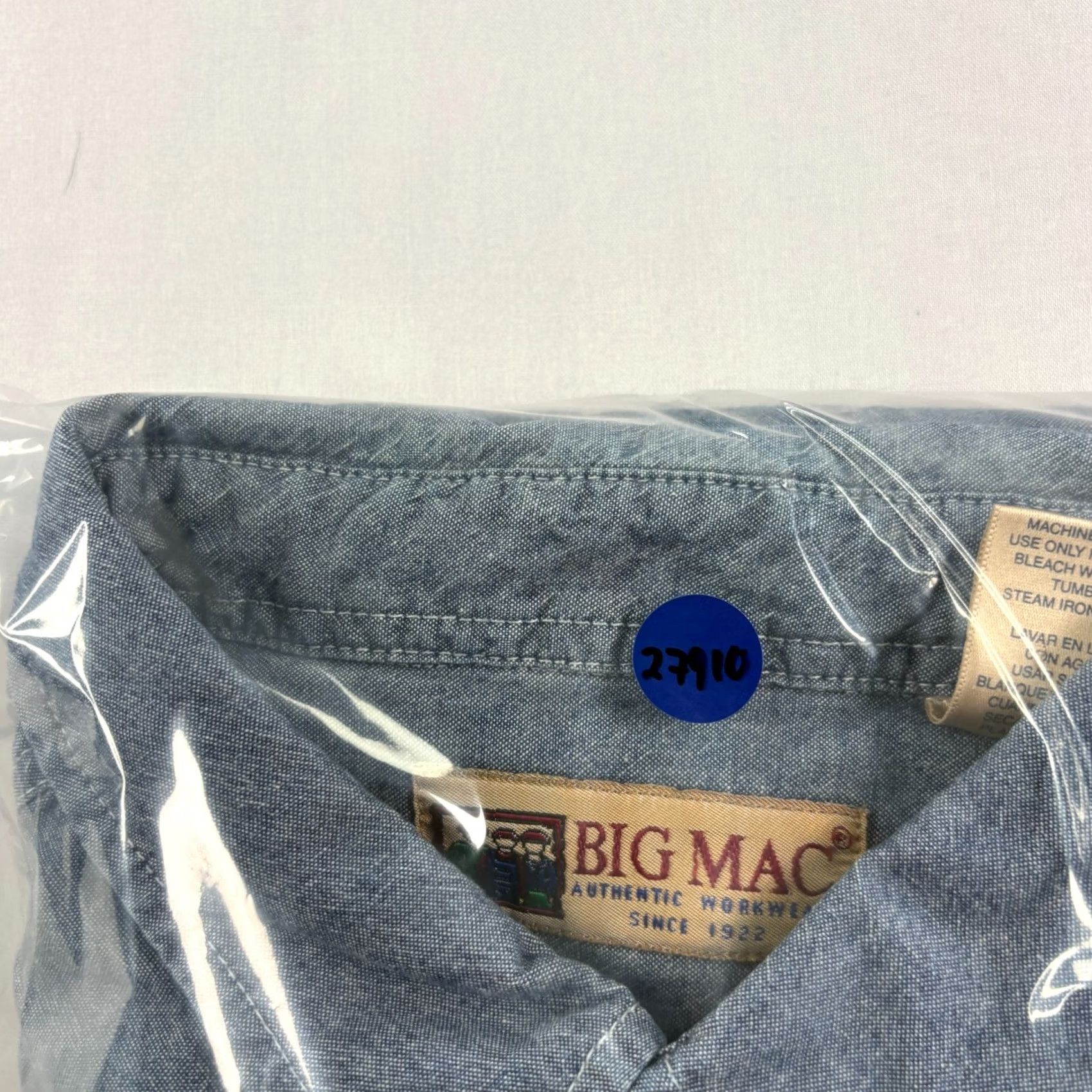 Vintage VINTAGE Big Mac Shirt Mens 2XL Blue Chambray Button-Up Short Sleeve Camp Shirt Mens 2XL Blue Chambray Button-Up Short Sleeve Camp Size US XXL / EU 58 / 5 - 7 Thumbnail