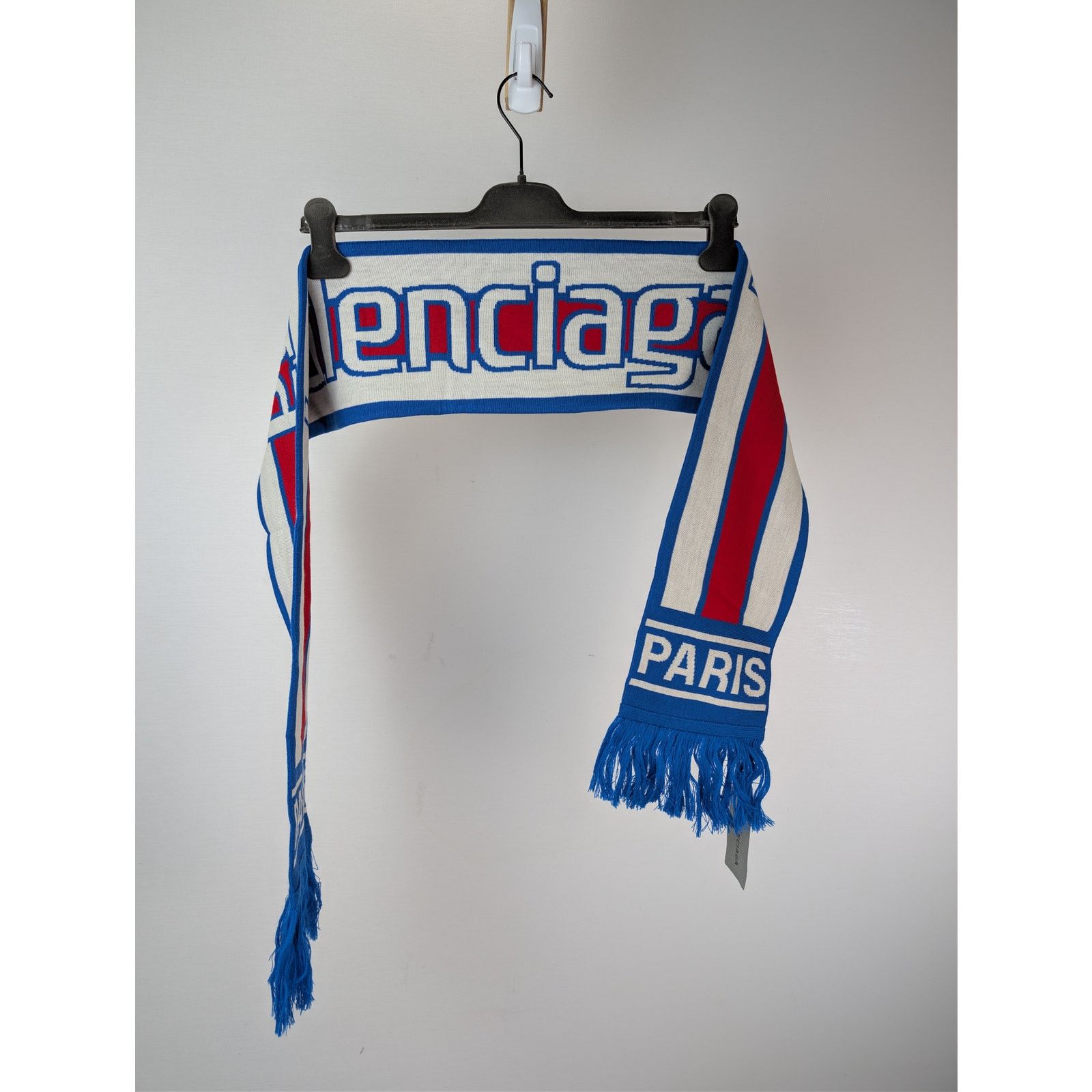 Balenciaga o1rshd1 Size: OS / Q:2 / Football Scarf in Blue/Multicolor Size ONE SIZE - 9 Thumbnail