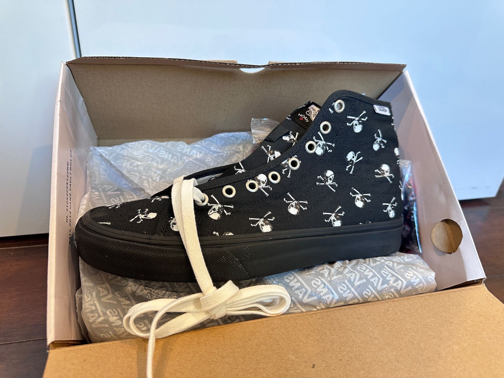 NOAH × VANS Skull Sk8-Hi Decon Buy Noah x Sk8-Hi Decon 'Skull & Bones' - VN0A3495RPO | GOAT