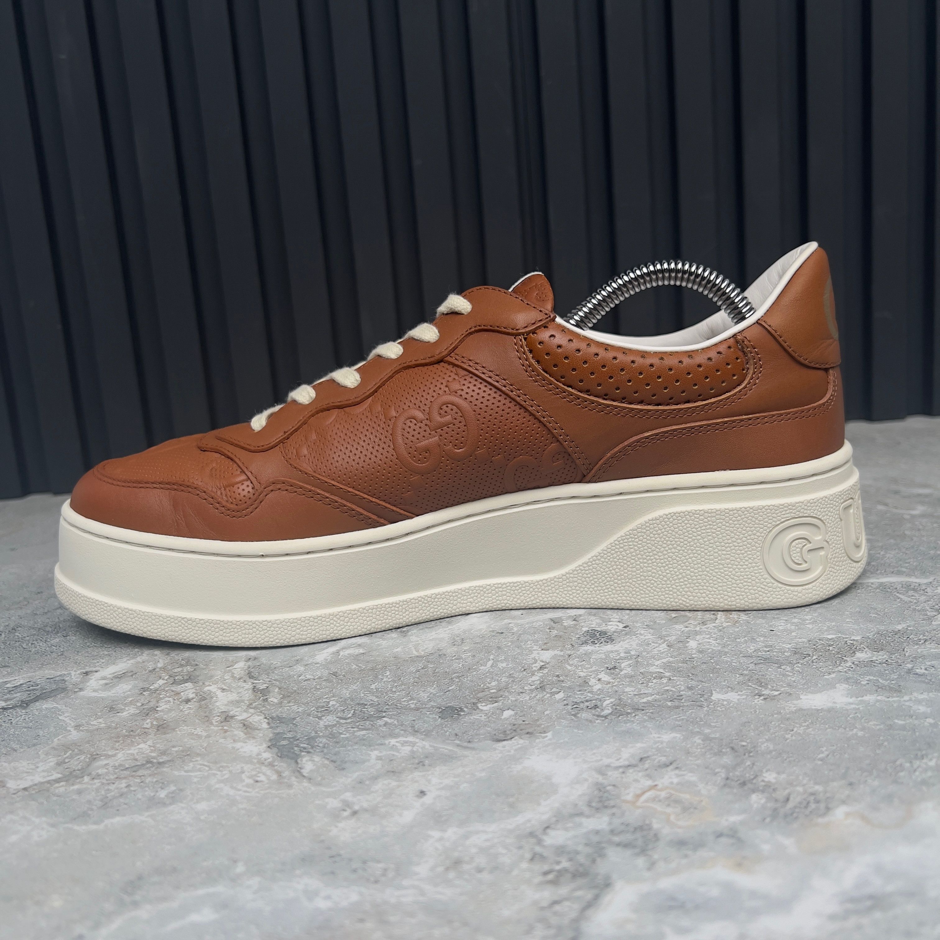 Gucci Gucci Chunky GG Embossed Logo Trainer Sneaker Leather Size US 8.5 / EU 41-42 - 6 Thumbnail