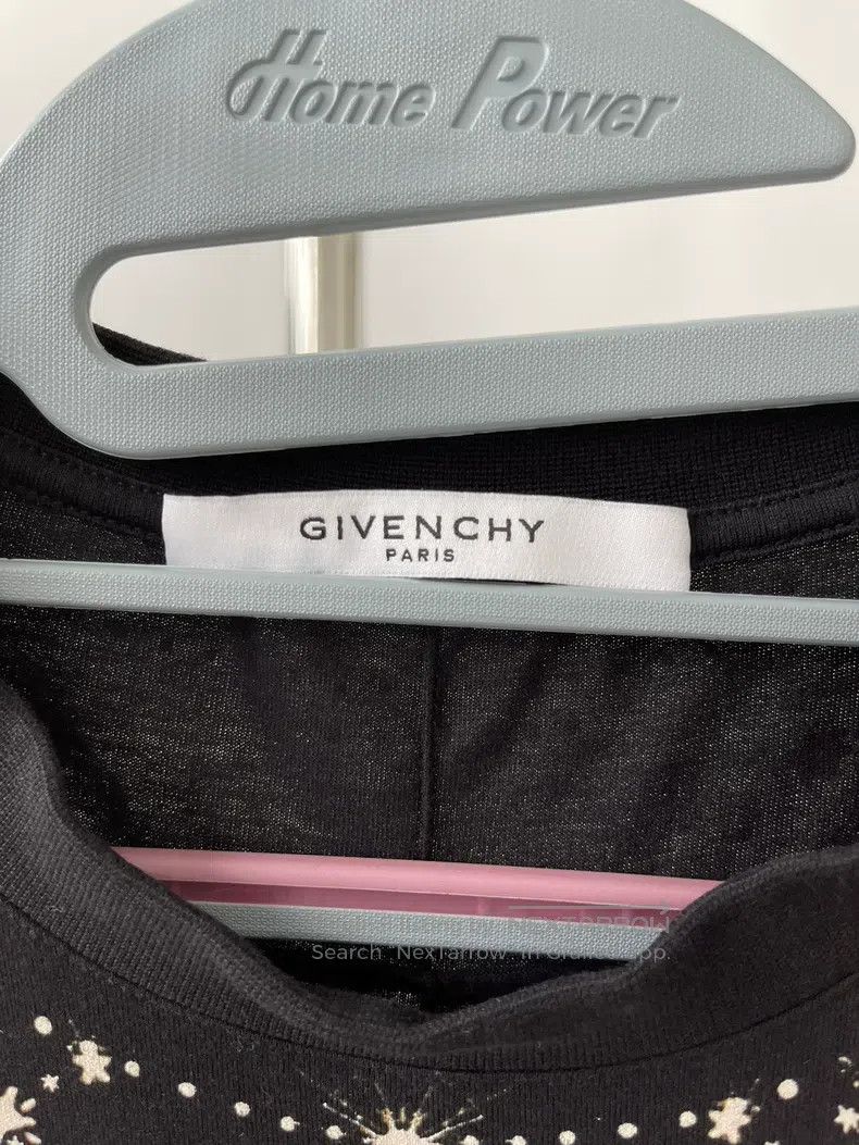 Givenchy Givenchy T-Shirt Size S / US 4 / IT 40 - 4 Thumbnail