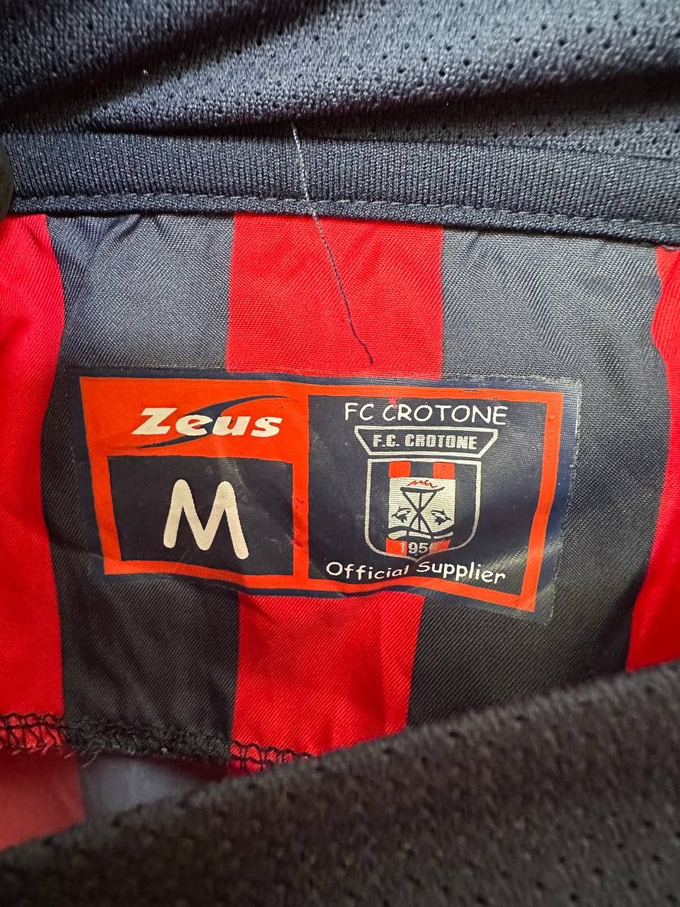 Other FC Crotone Zeus 2006-07 Home Shirt Jersey LS Striped Size US M / EU 48-50 / 2 - 14 Thumbnail