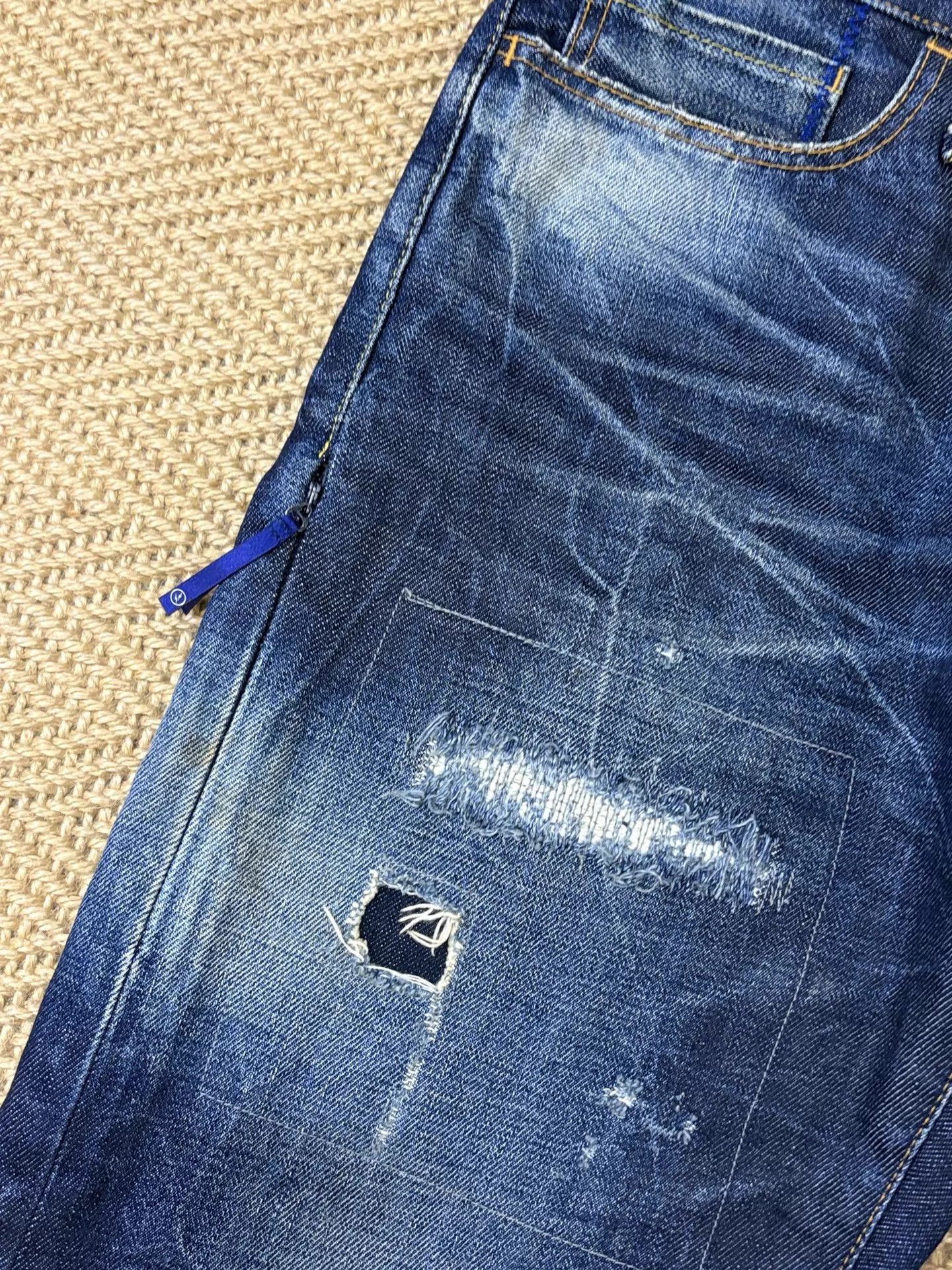 Fragment Design FRAGMENT x VANQUISH Lightning Distressed Jeans w/Rhinestones Size US 32 / EU 48 - 4 Thumbnail