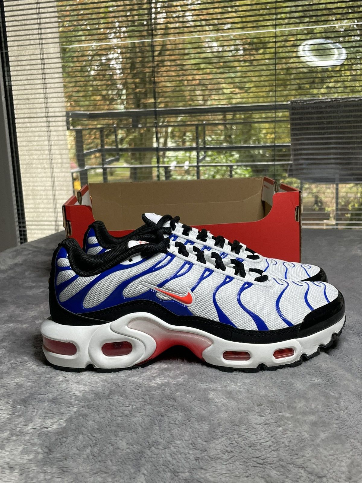 Nike Sneakers Nike Air Max Plus (GS) Size US 7.5 / IT 37.5 - 3 Thumbnail