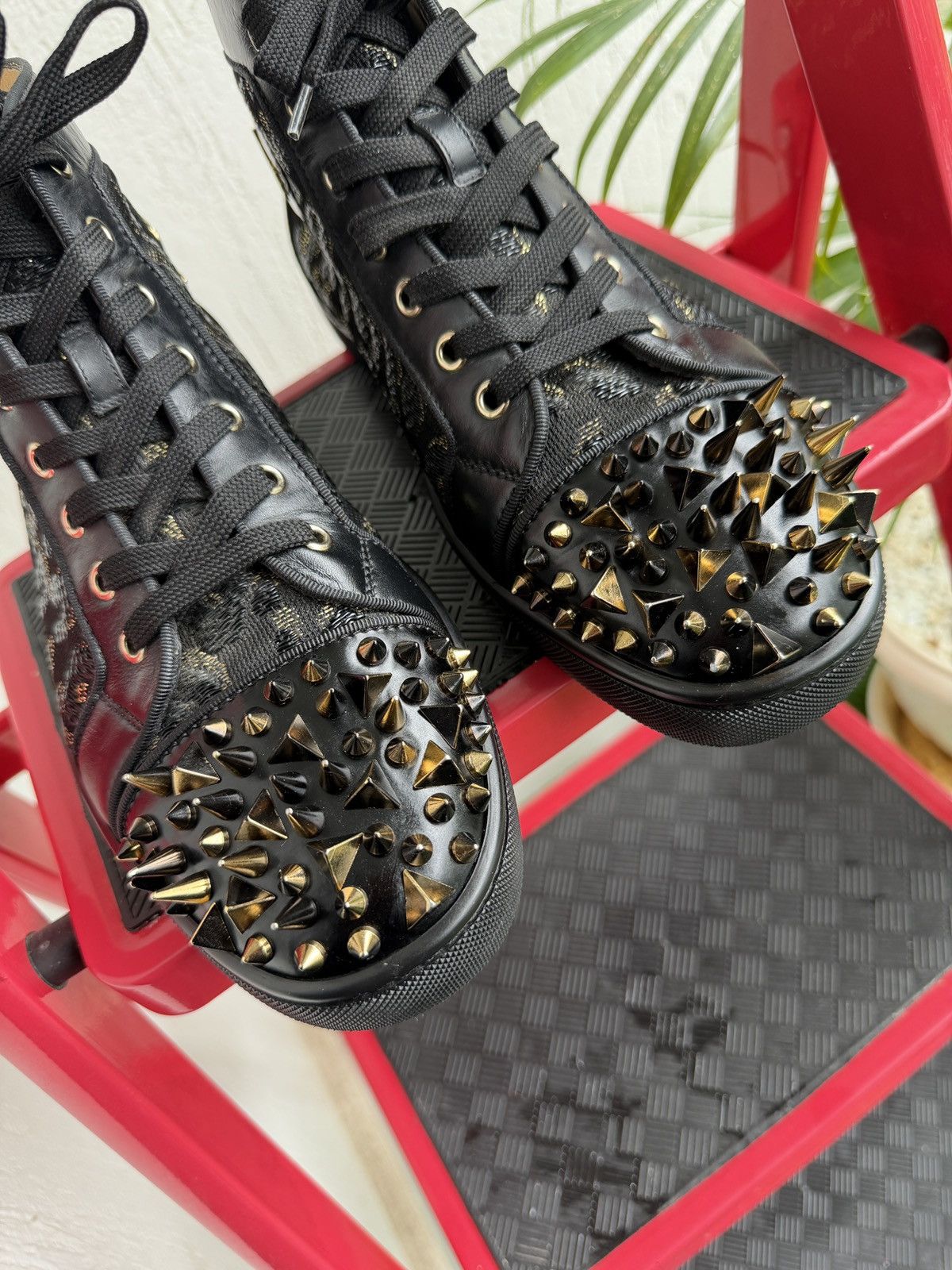 Christian Louboutin louis spike juniour sneakers Size US 9 / EU 42 - 7 Thumbnail