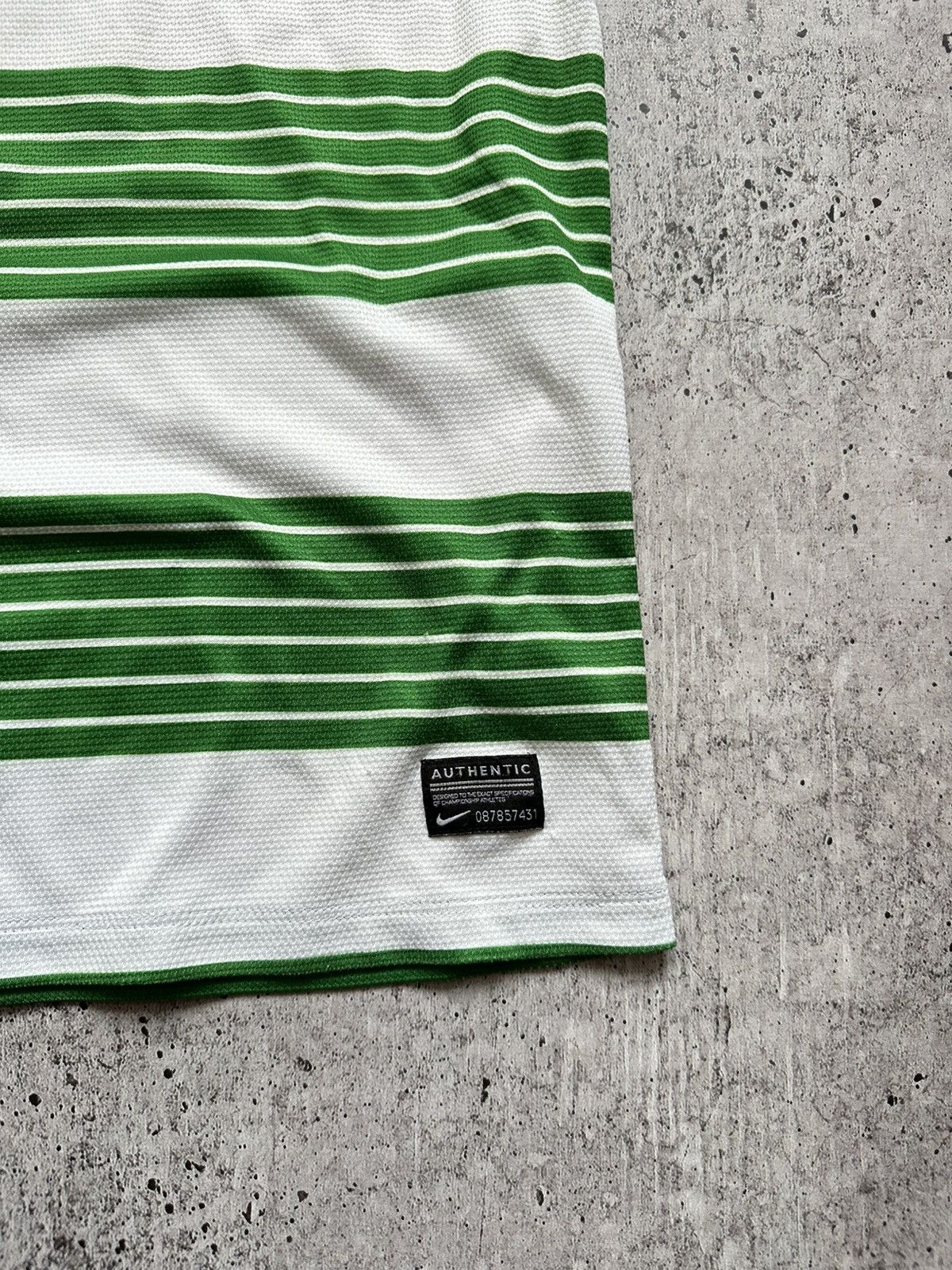 Nike 2013/15 Nike Celtic FC Home Soccer Jersey Size US XL / EU 56 / 4 - 2 Thumbnail