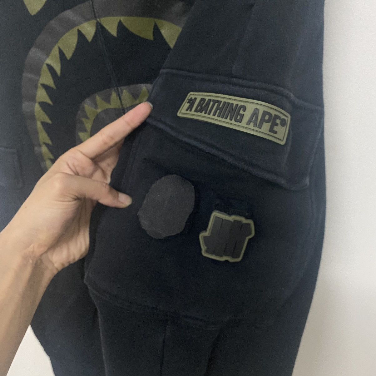 Bape × Undefeated Bape x Undefeated Shark Sweat Pants Size US 32 / EU 48 - 7 Thumbnail