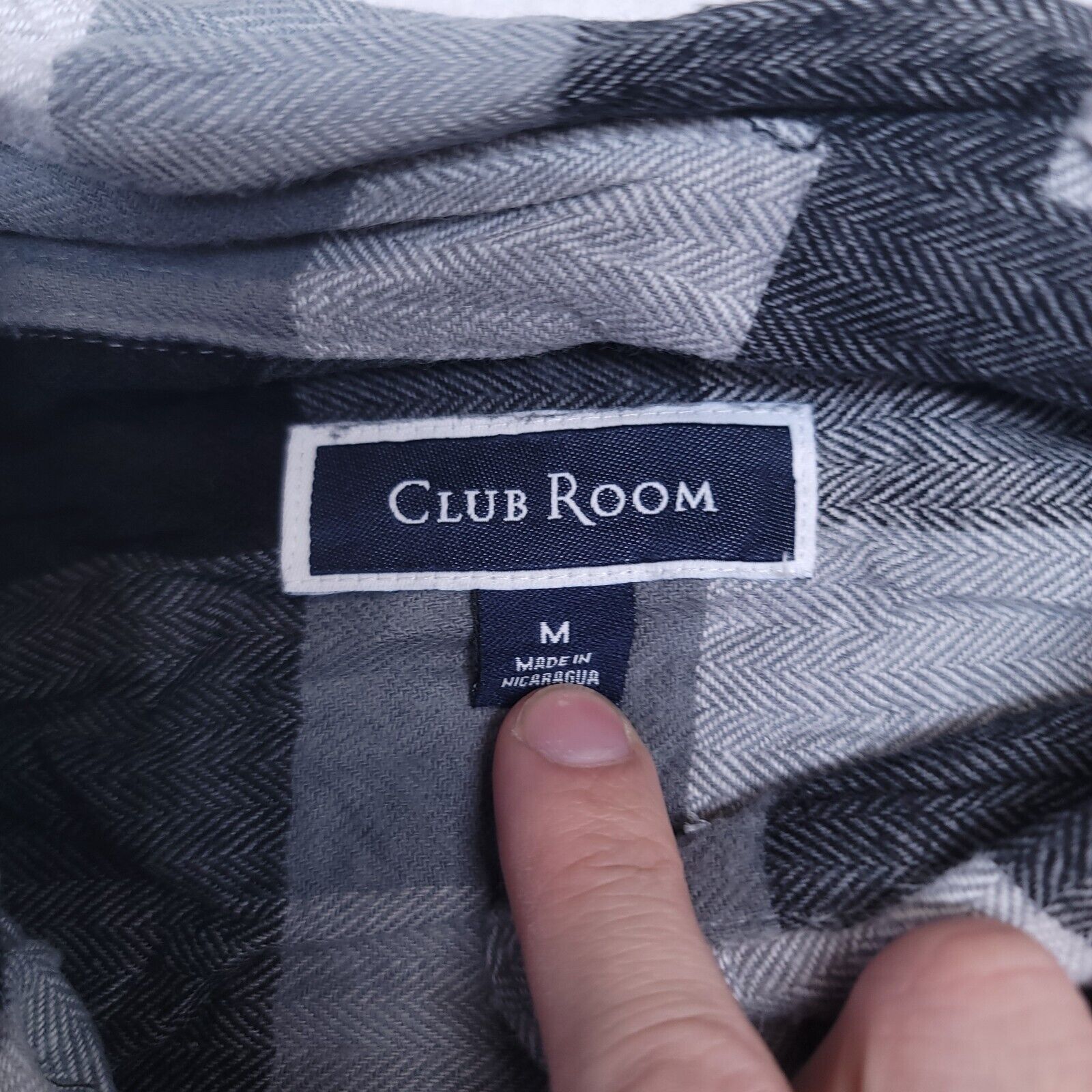 Club Room Club Room GIngham Flannel Shirt Mens Size M Gray Black Size US M / EU 48-50 / 2 - 3 Thumbnail