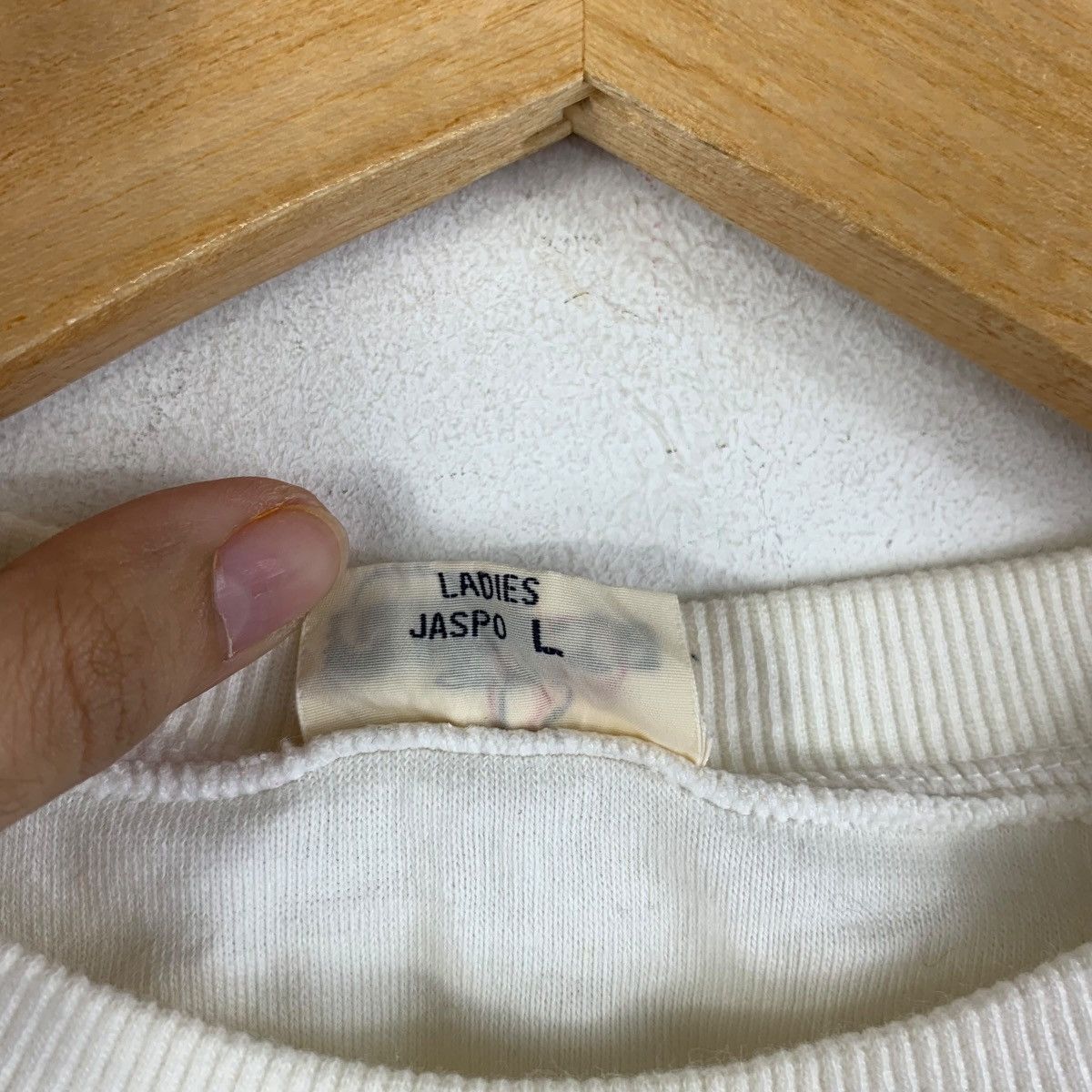 Ellesse Vintage 90’ ELLESSE PERUGIA ITALIA Embossed Logo Sweatshirt Size S / US 4 / IT 40 - 8 Thumbnail
