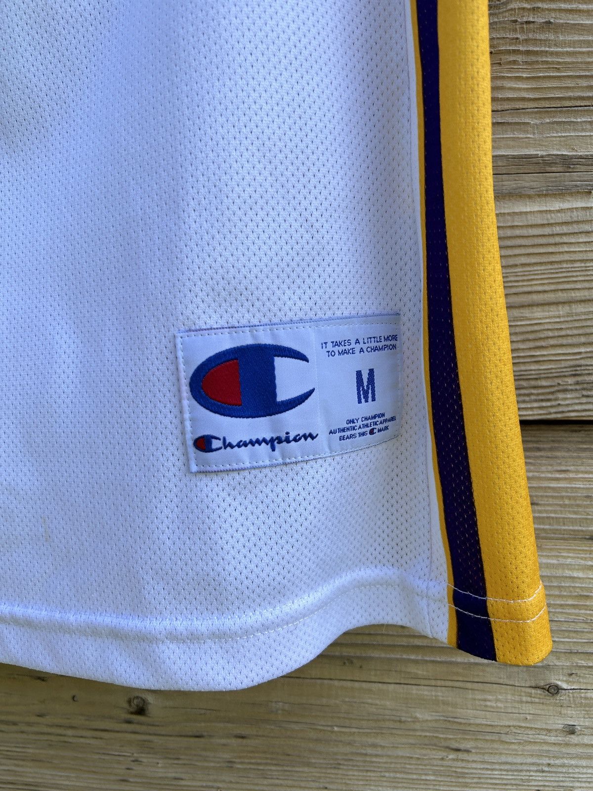 Champion Vintage Champion #24 Kobe Bryant Alternate Basketball Jersey Size US M / EU 48-50 / 2 - 6 Thumbnail