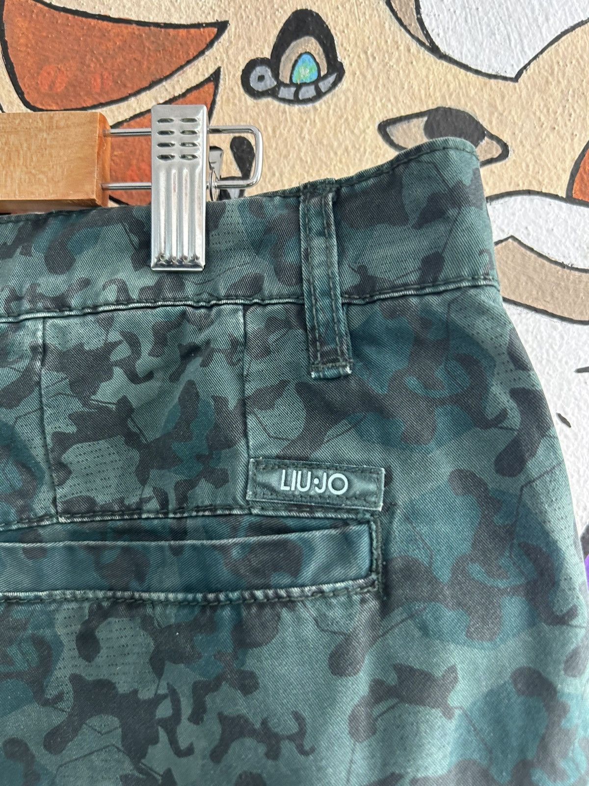 Liu Jo Liu Jo Camo Shorts Size US 32 / EU 48 - 4 Thumbnail