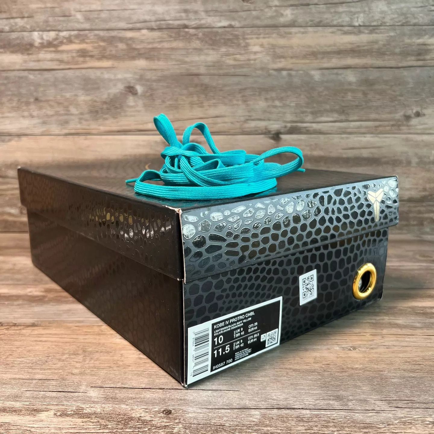 Nike Nike Zoom Kobe 4 ZK4 Black/Yellow IH0587-700 Size US 10 / EU 43 - 8 Thumbnail