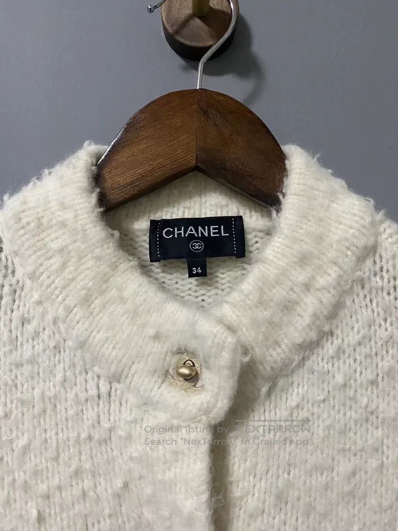 Chanel Chanel White schoolbag buckle teddy jacket Size XXS / US 00 / IT 34 - 5 Thumbnail