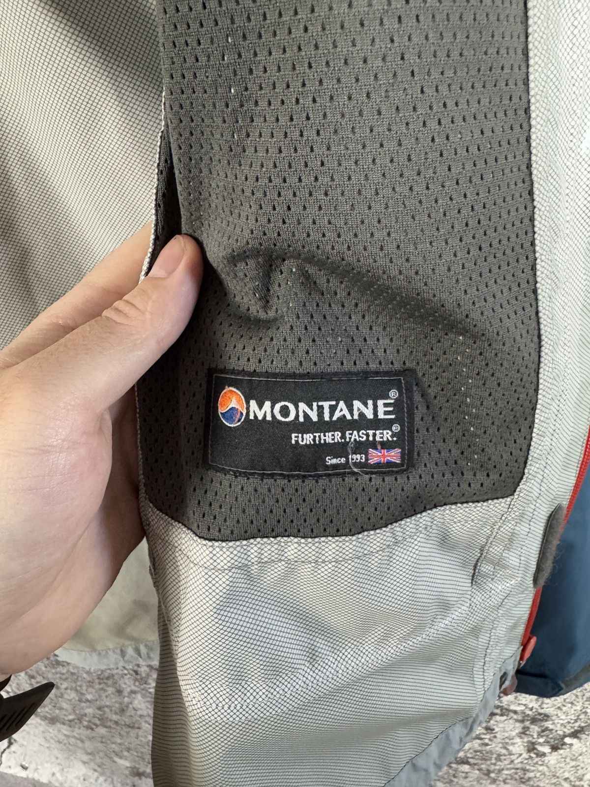 Montane Montane Nylon Lightweight Jacket Windbreaker Outdoor Size S Size US S / EU 44-46 / 1 - 12 Thumbnail